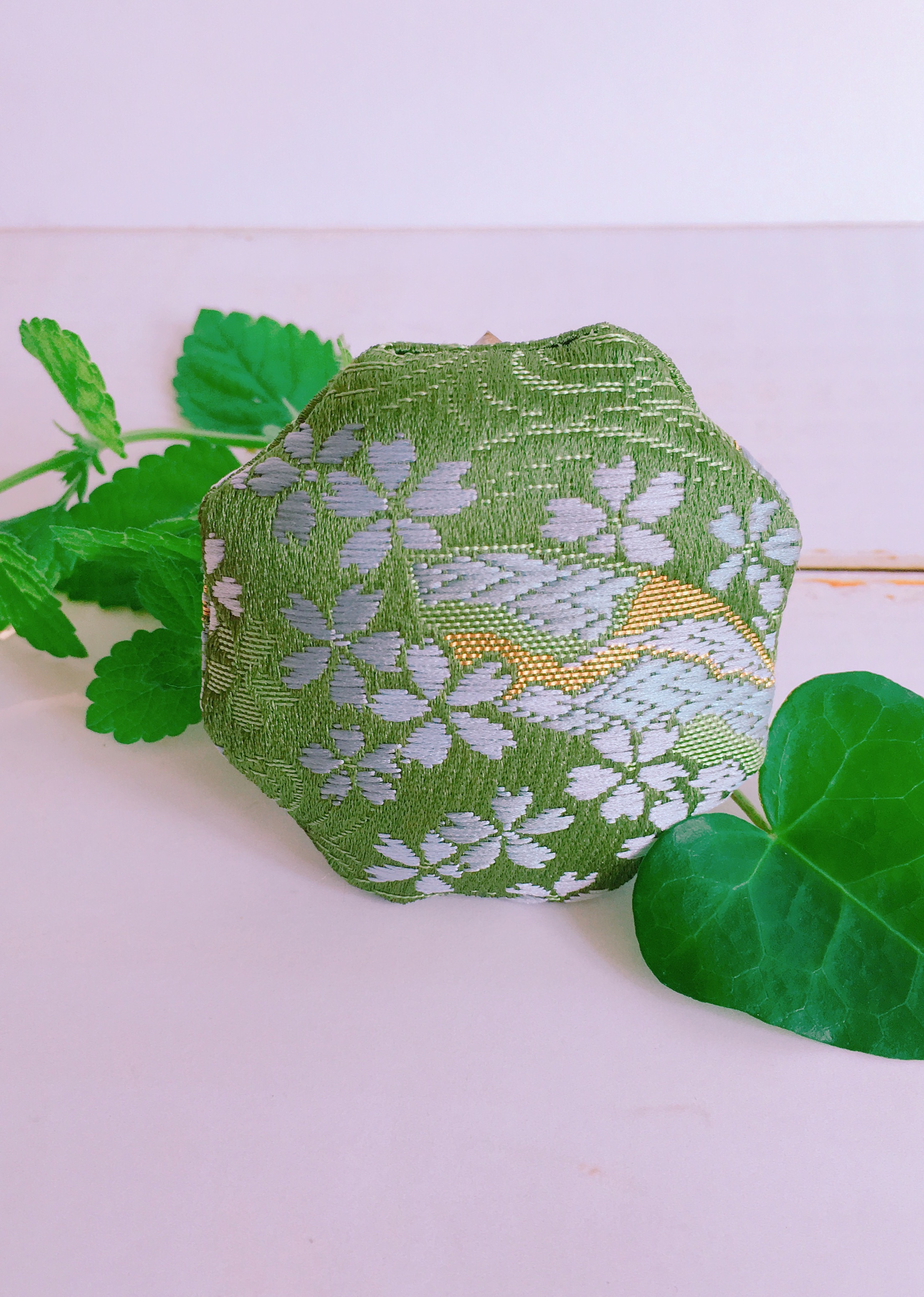 祈りの匂い袋 香りむすび 八角香 抹茶 桜 Iichi ハンドメイド クラフト作品 手仕事品の通販
