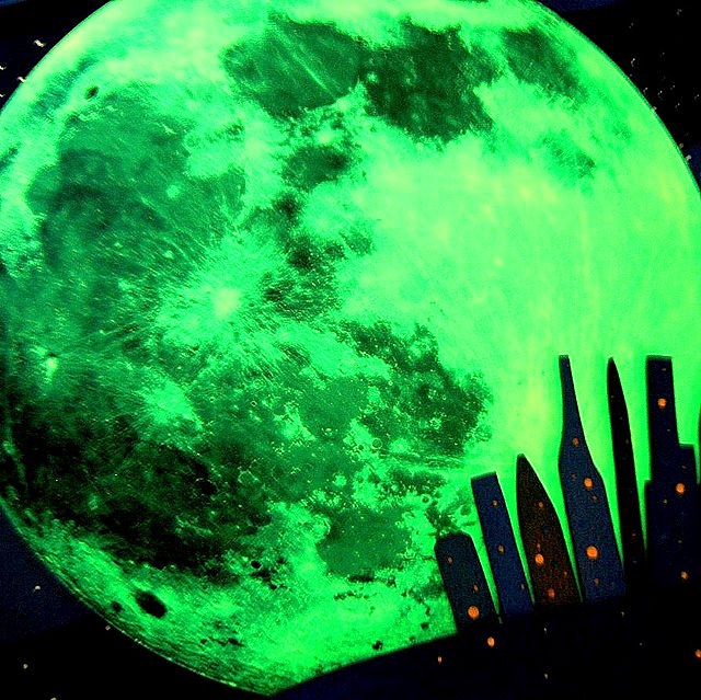 の 直径 月 月の直径は約3500キロメートル