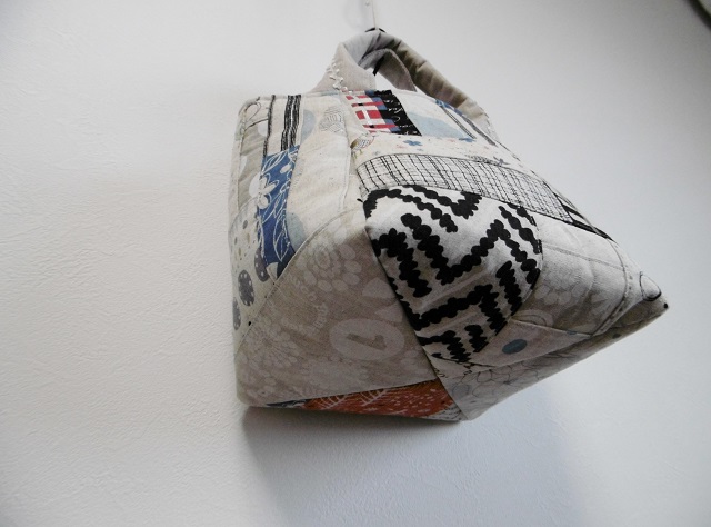 パッチワークの台形バッグ ４ Iichi ハンドメイド クラフト作品 手仕事品の通販