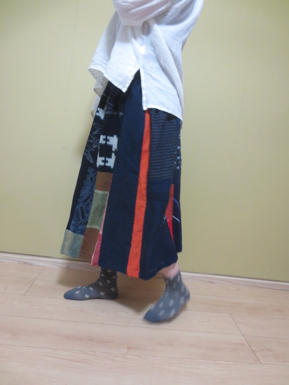 古布リメイク☆絣木綿や布団皮に藍染パッチしてカラフルスカート 