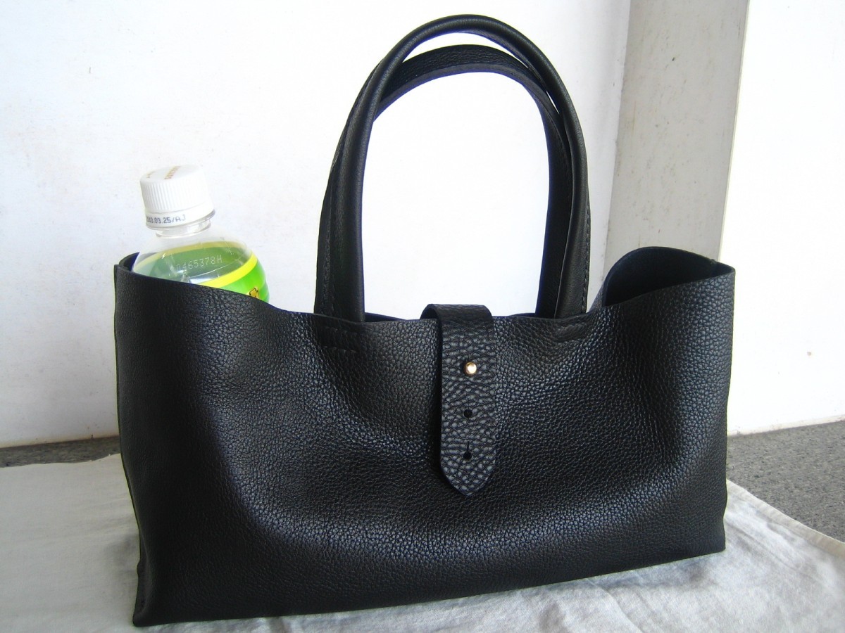 ｔ様オーダー品 ソフト革の肩掛け横長トートバッグ ｍサイズ Iichi ハンドメイド クラフト作品 手仕事品の通販