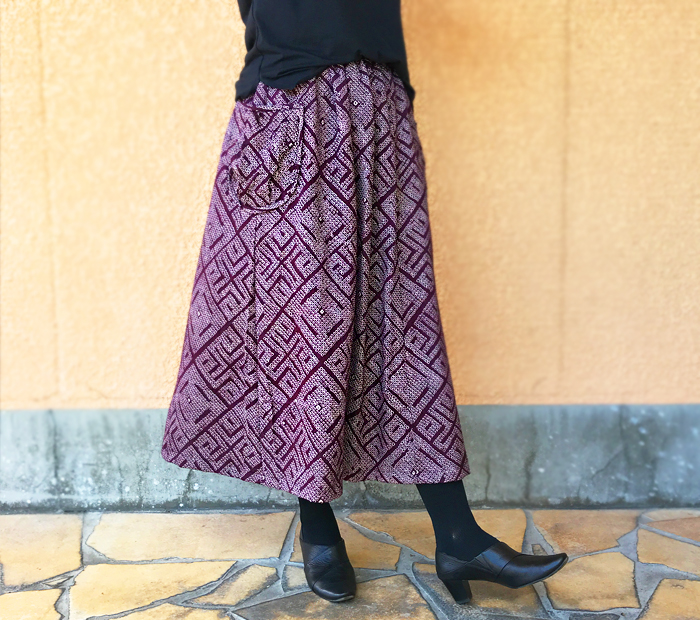 きものリメイクロングスカート 紫総絞り オールシーズン Iichi ハンドメイド クラフト作品 手仕事品の通販