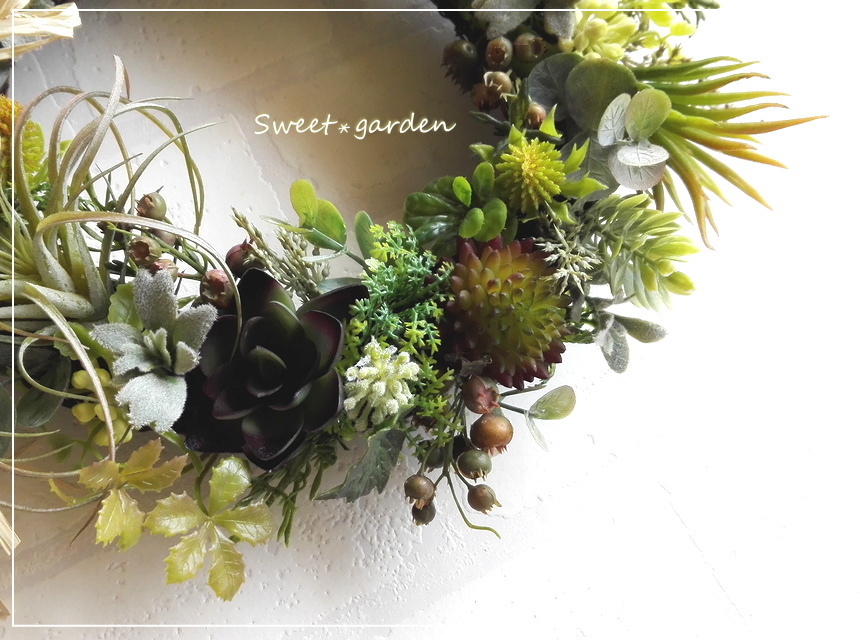 存在感のある多肉植物のナチュラルリース Fw134 玄関ドアなど外にも飾れるアーティフィシャルリース Iichi ハンドメイド クラフト作品 手仕事品の通販