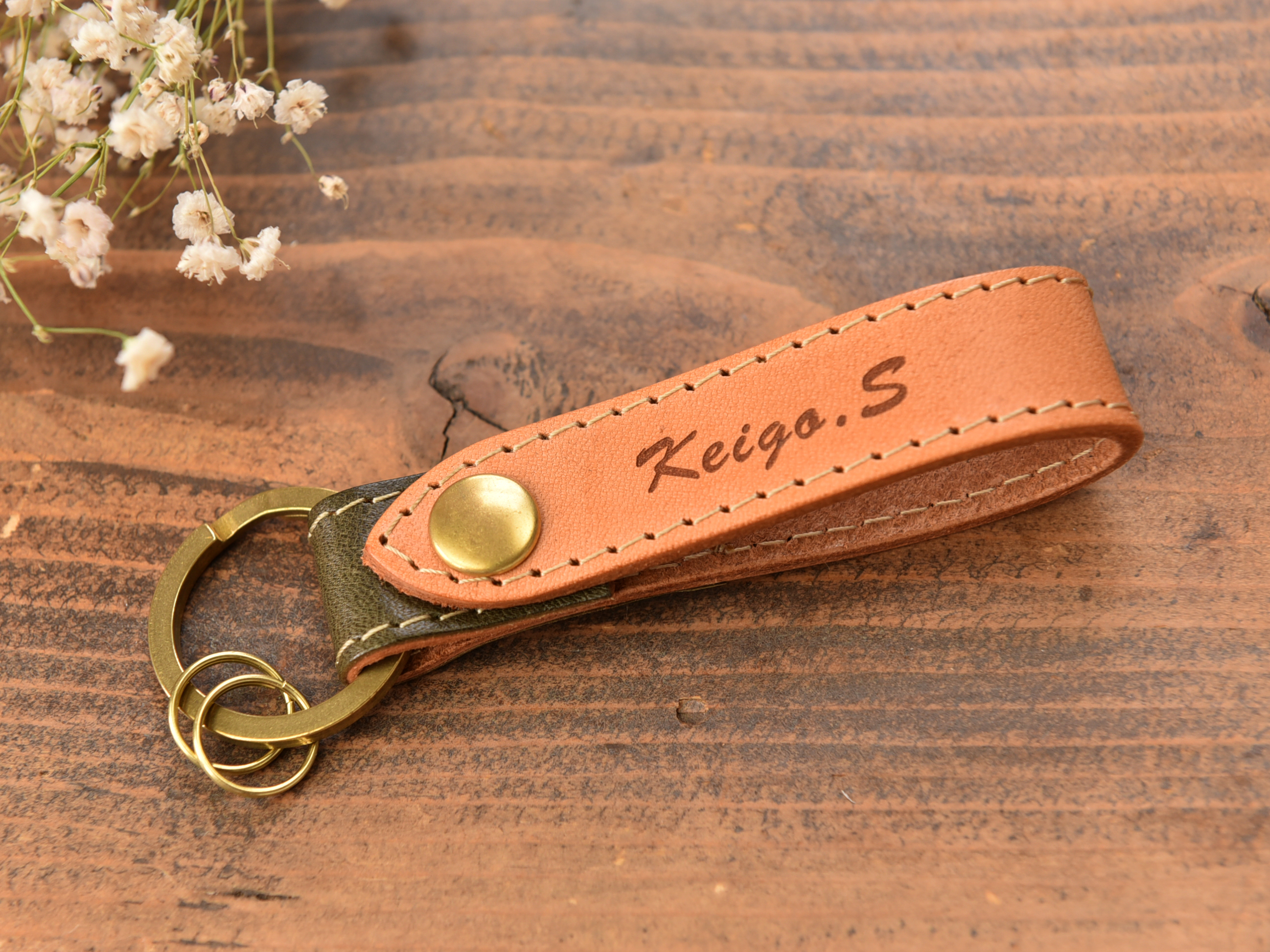 名入れ 色 字体が選べる オリジナルレザーキーホルダー グリーン Iichi ハンドメイド クラフト作品 手仕事品の通販