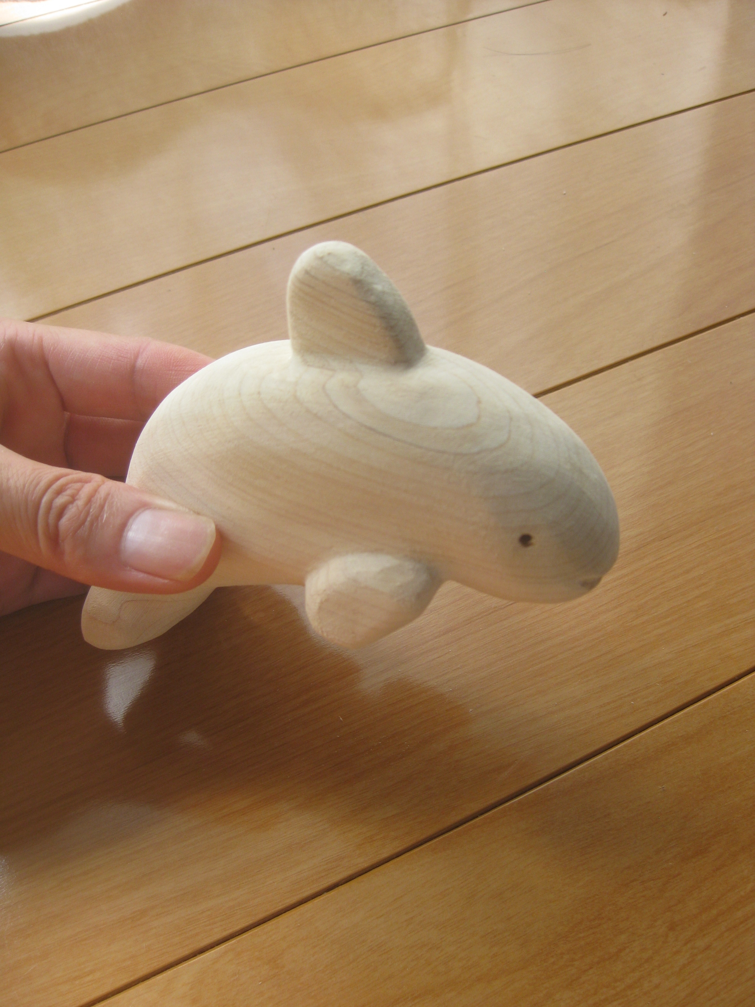 木製動物おもちゃ 彫刻 イルカ Iichi ハンドメイド クラフト作品 手仕事品の通販