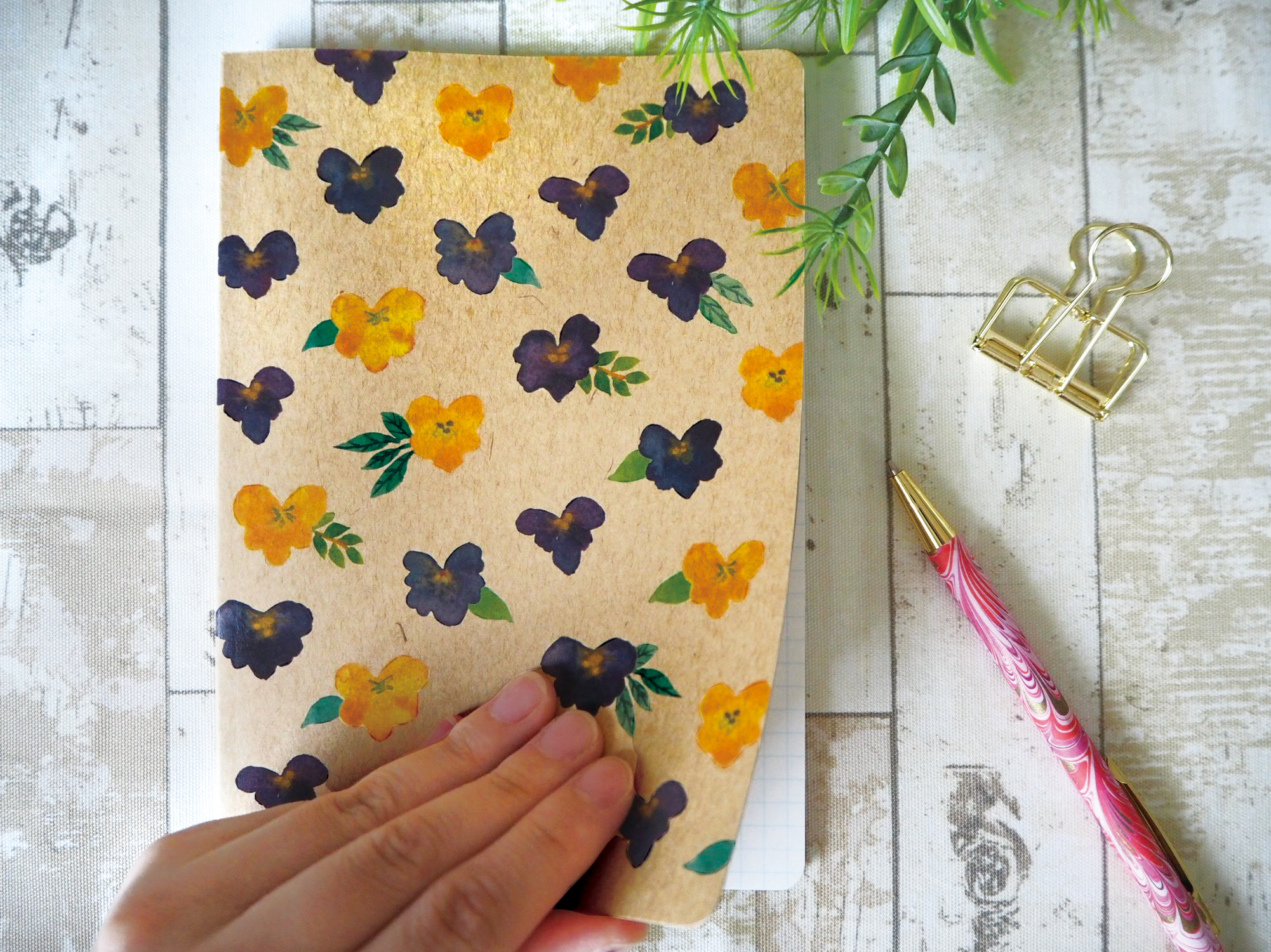 2色のすみれのクラフトノート Iichi ハンドメイド クラフト作品 手仕事品の通販