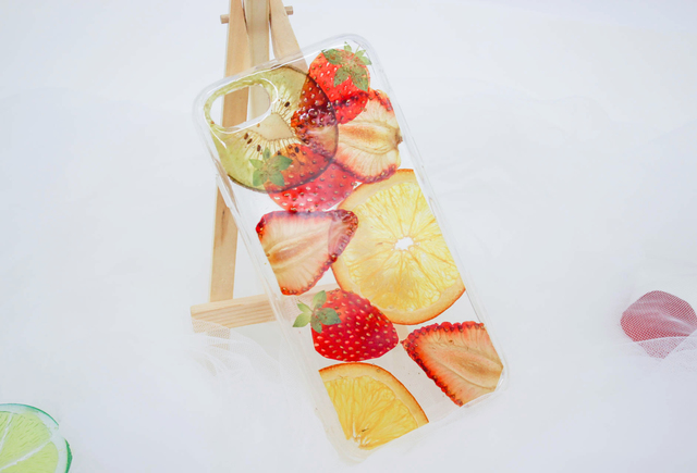 いちご 桜 押し花 ドライフラワー フルーツ スマホケース Iichi ハンドメイド クラフト作品 手仕事品の通販