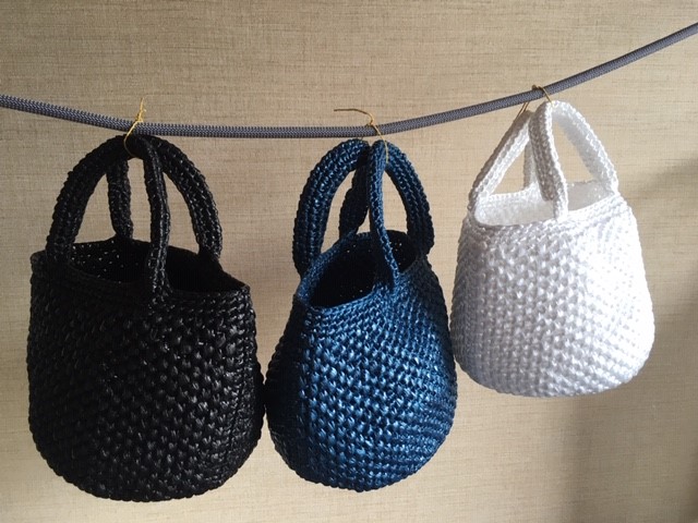 スズランテープバッグ 黒 Black お散歩バッグ Iichi ハンドメイド クラフト作品 手仕事品の通販