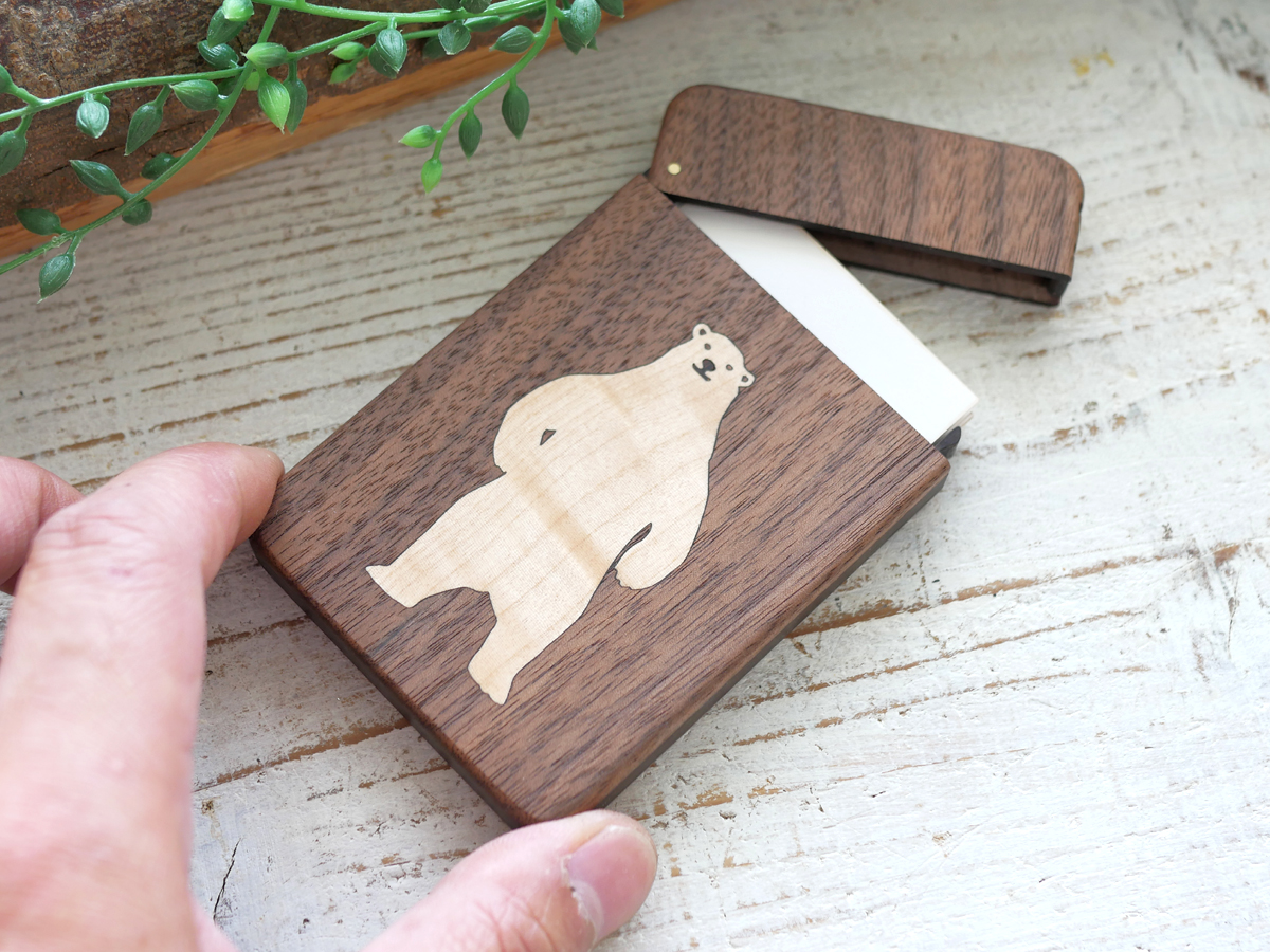 木製名刺入れ ホッキョクグマ シロクマ Iichi ハンドメイド クラフト作品 手仕事品の通販