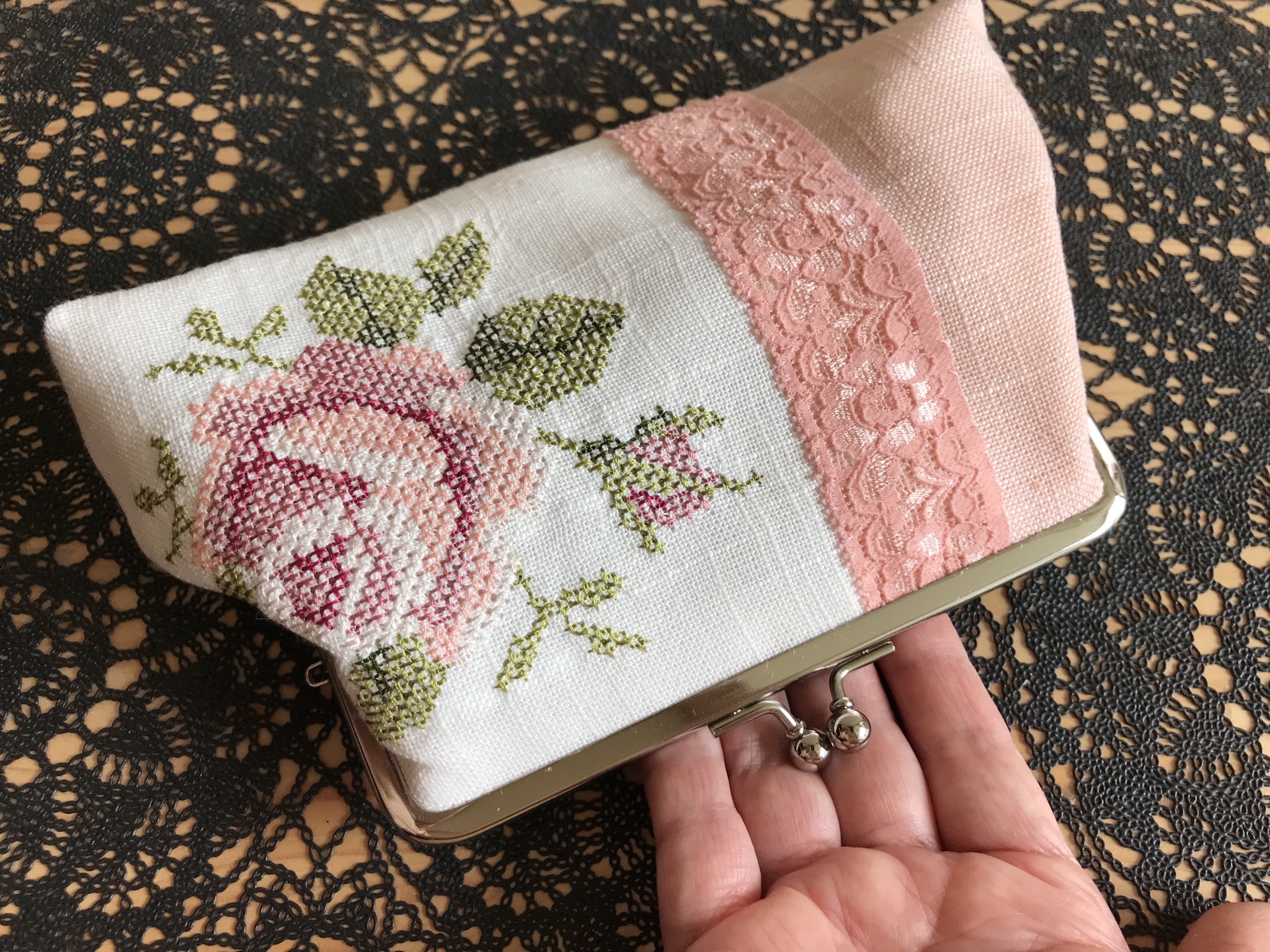 超特価激安 vintage 花柄 クラッチバッグ クロスステッチ刺繍×レザー