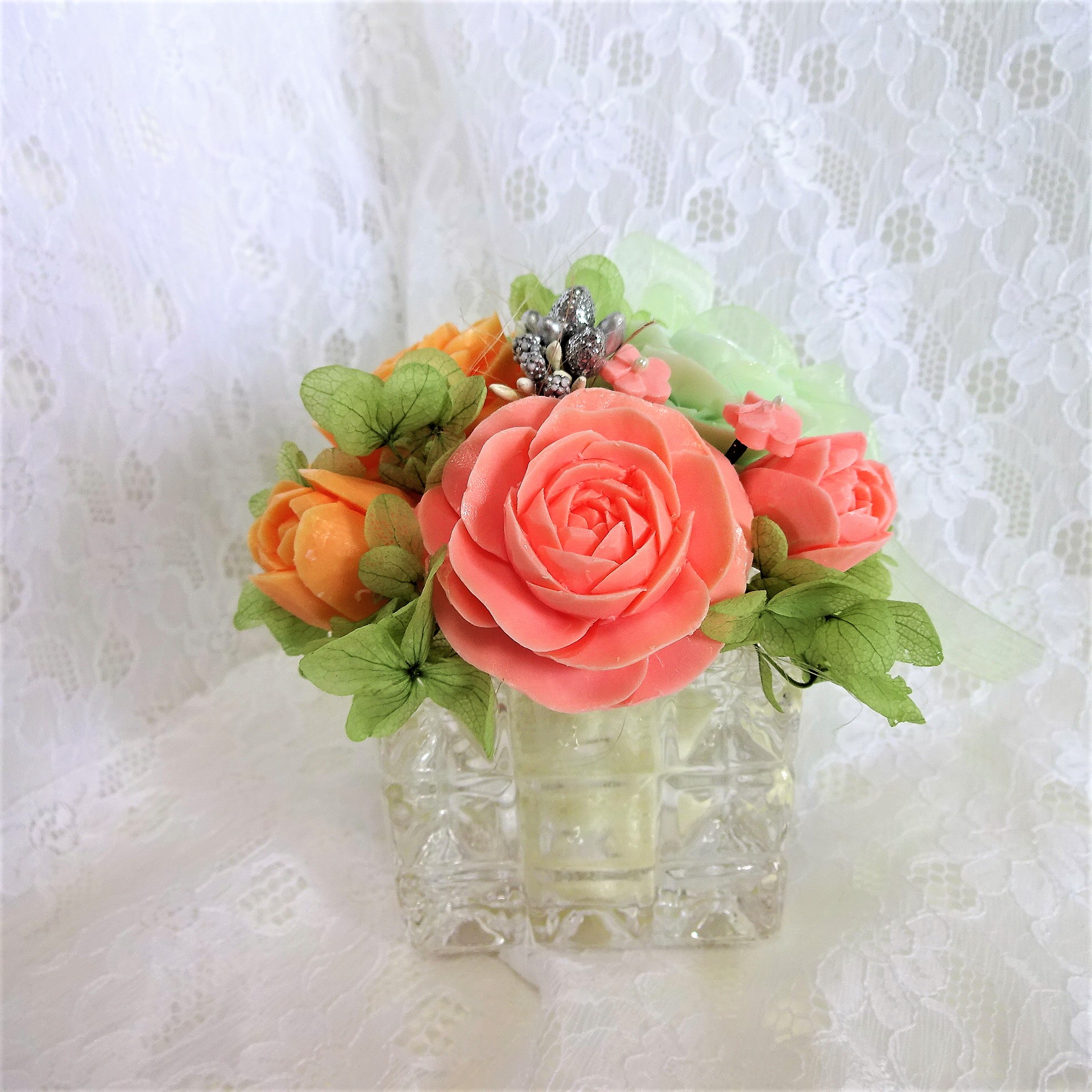 石鹸彫刻 香る花のアレンジメント Iichi ハンドメイド クラフト作品 手仕事品の通販