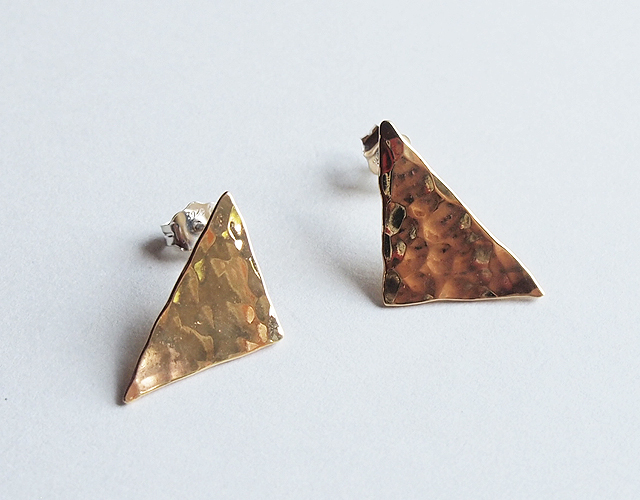 真鍮brassピアス一点もの三角 Iichi ハンドメイド クラフト作品 手仕事品の通販
