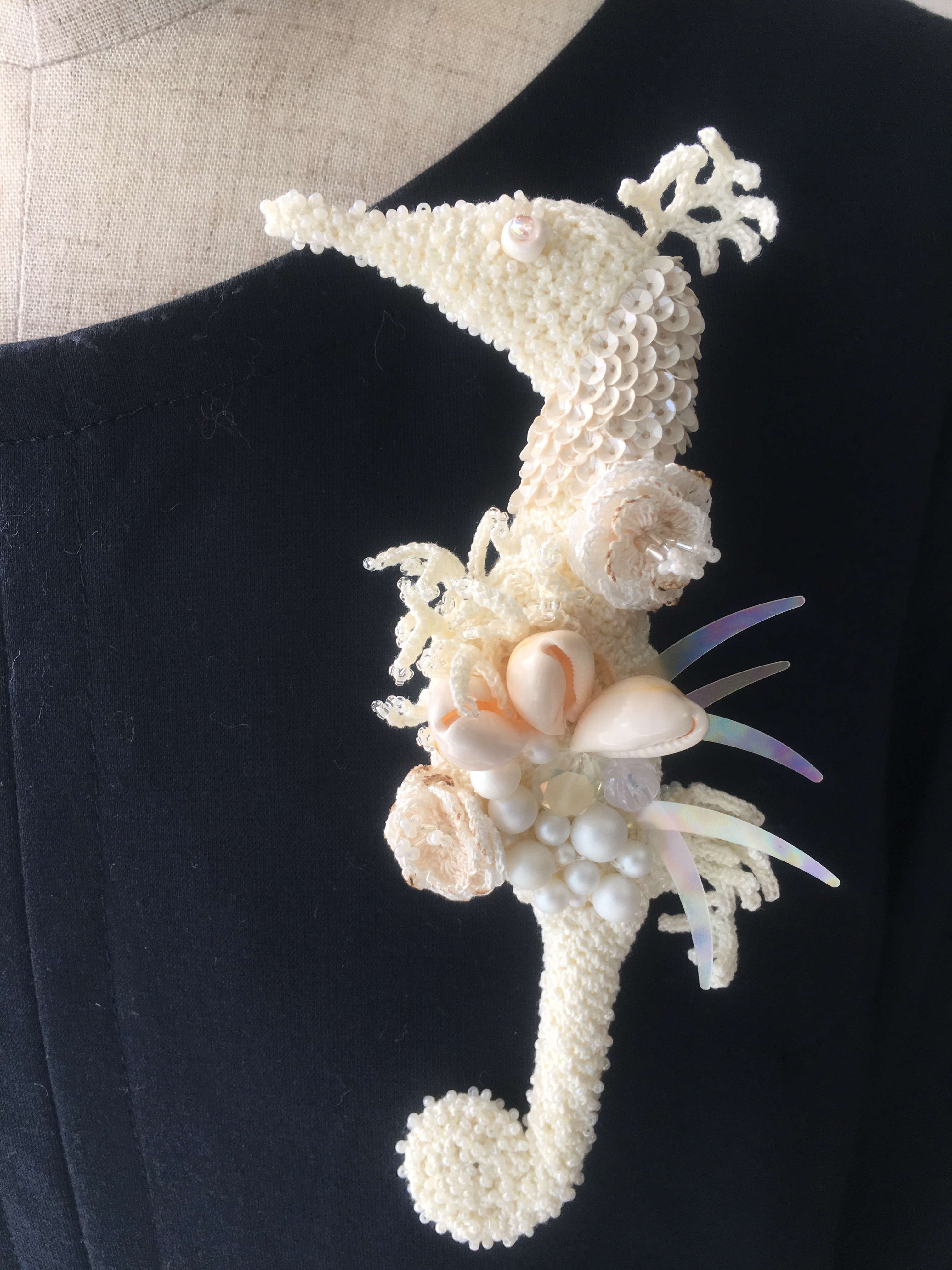 人魚の胸飾り Brooch Iichi ハンドメイド クラフト作品 手仕事品の通販