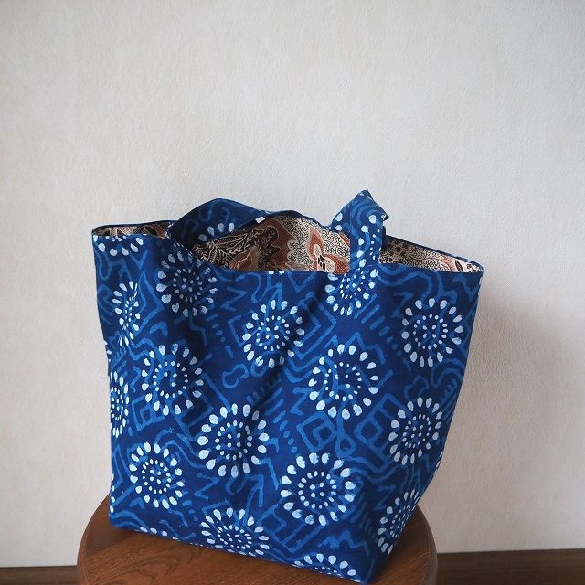 夜空一杯の花火 藍染更紗のトートバッグ Iichi ハンドメイド クラフト作品 手仕事品の通販