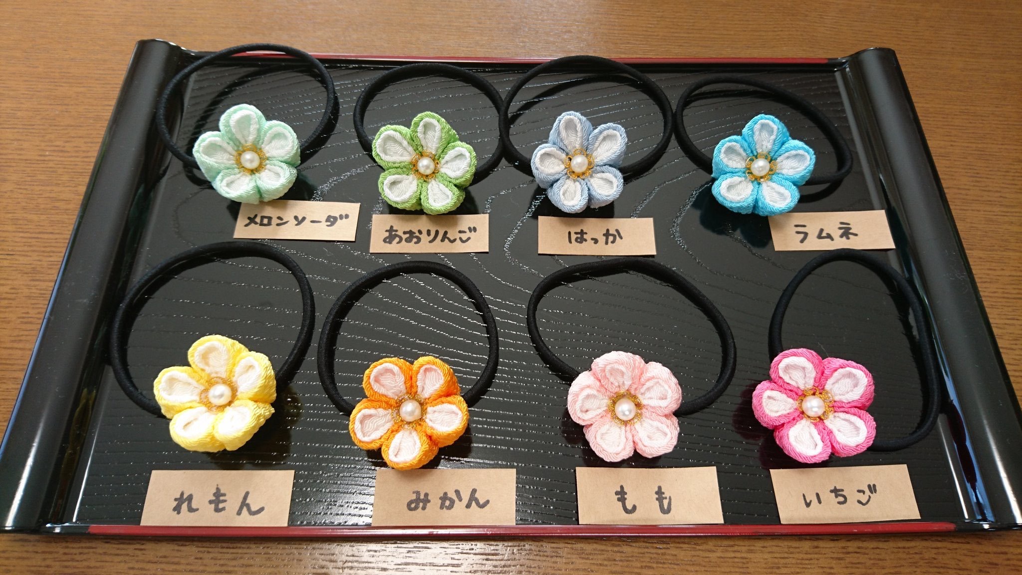 お菓子のようなつまみ細工のヘアゴム Iichi ハンドメイド クラフト作品 手仕事品の通販