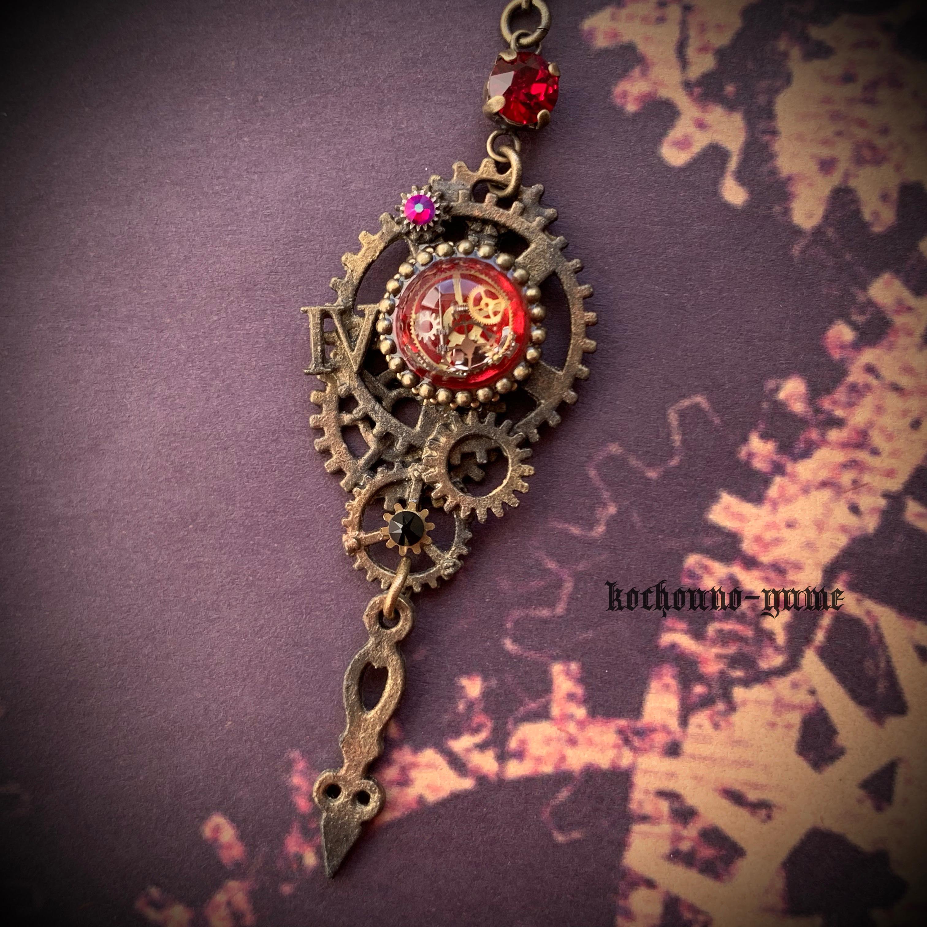 受注製作 心音 赤 スチームパンク ネックレス Iichi ハンドメイド クラフト作品 手仕事品の通販