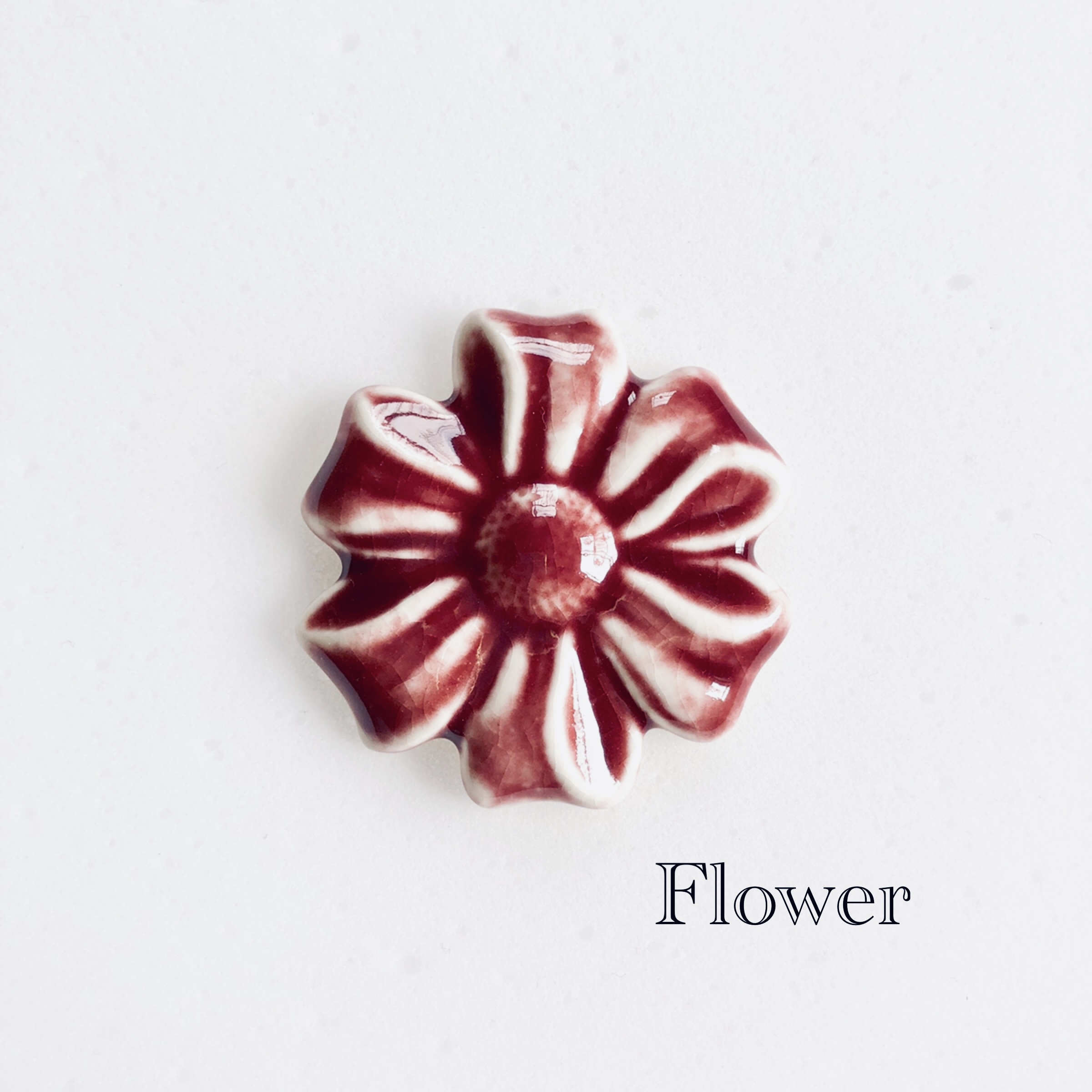 Flower ボルドー 陶器 ブローチ ヘアゴム Iichi ハンドメイド クラフト作品 手仕事品の通販