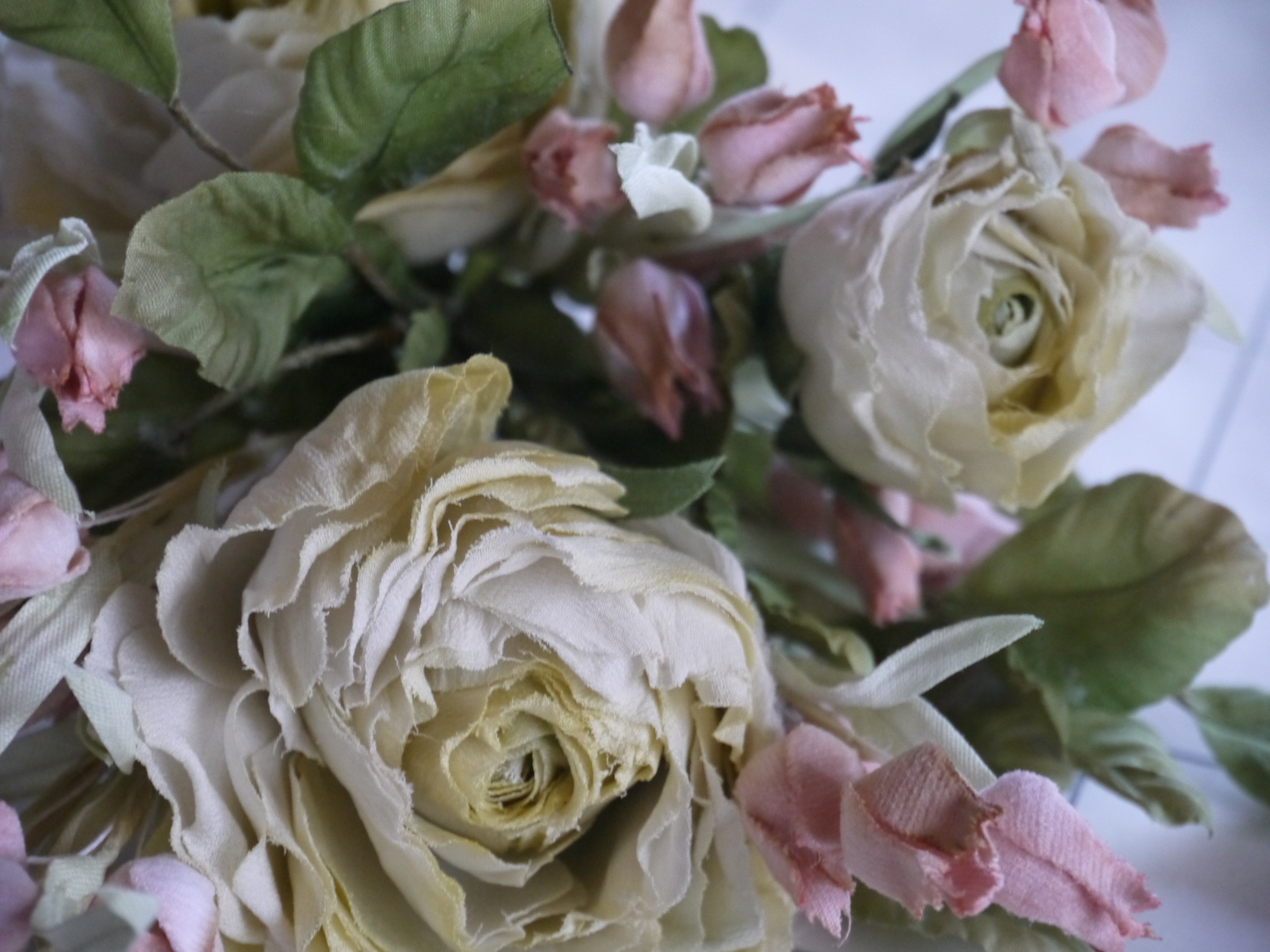 白いバラの花束 Iichi ハンドメイド クラフト作品 手仕事品の通販