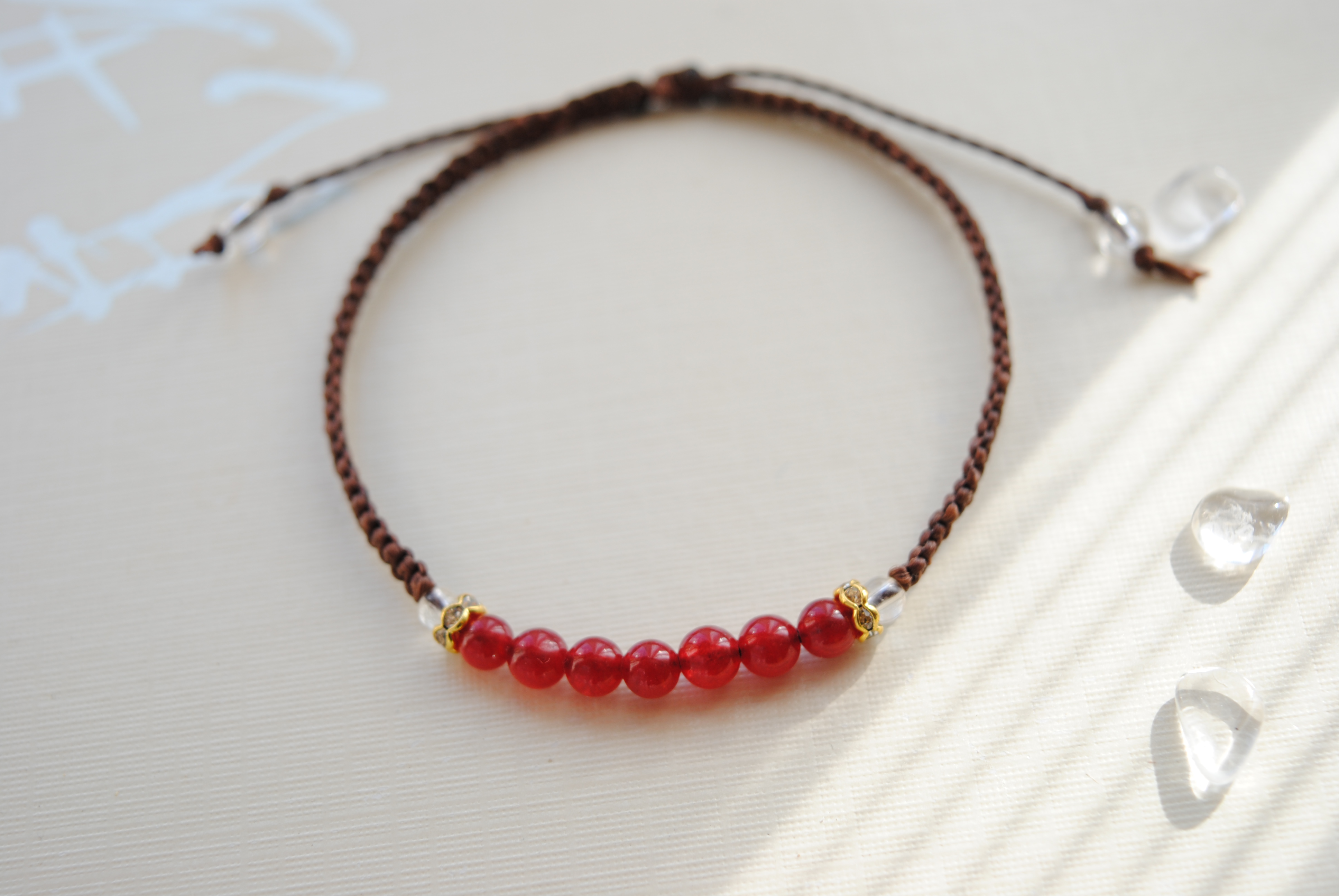 レッドジェイド４ ラインブレスレット Iichi ハンドメイド クラフト作品 手仕事品の通販
