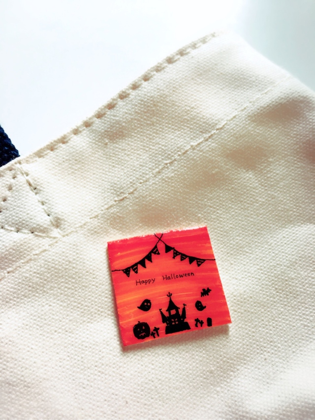 Happy Halloween 夕焼け版 手書きバッチ ブローチ Iichi ハンドメイド クラフト作品 手仕事品の通販