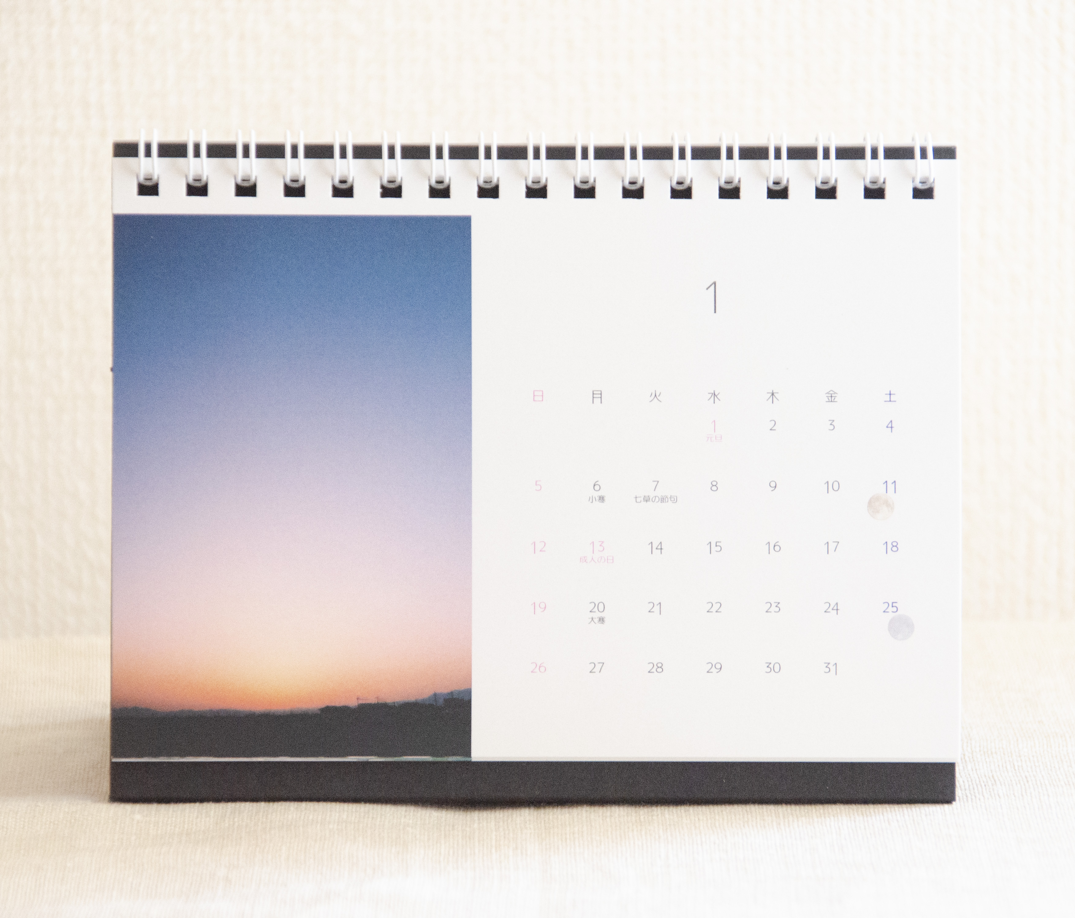 季節の卓上カレンダー Iichi ハンドメイド クラフト作品 手仕事品の通販