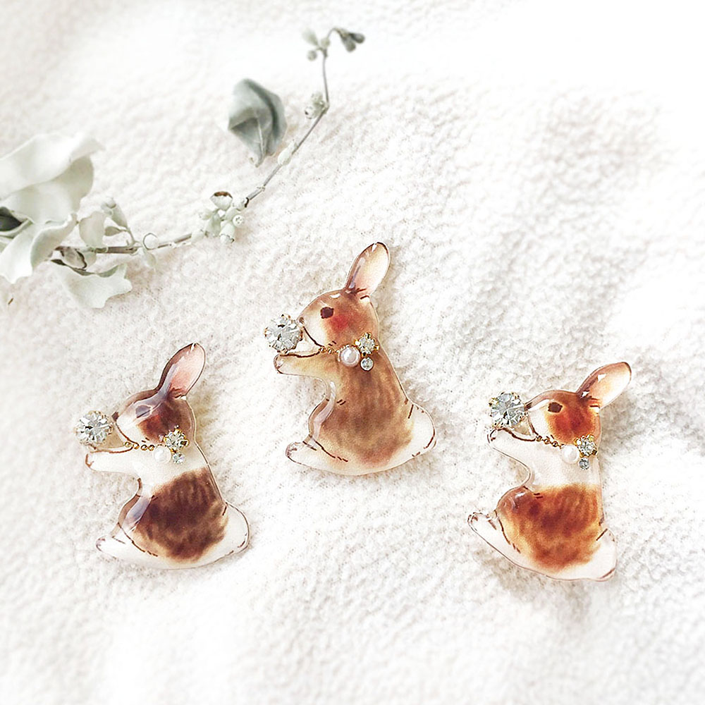 Rabbit Brooch クリスマス うさぎのキラキラブローチ 秋冬 Iichi ハンドメイド クラフト作品 手仕事品の通販