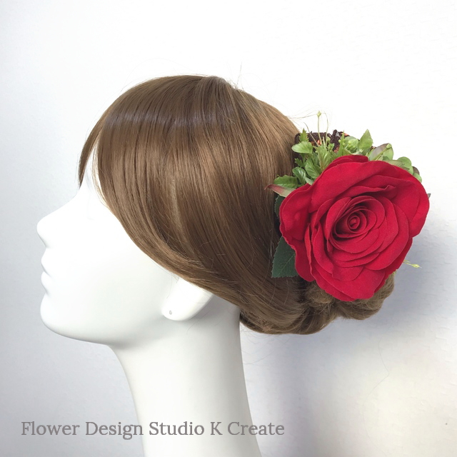 ビロードの赤い薔薇とgn紫陽花の髪飾り フローレス レッド ヘアクリップ Iichi ハンドメイド クラフト作品 手仕事品の通販