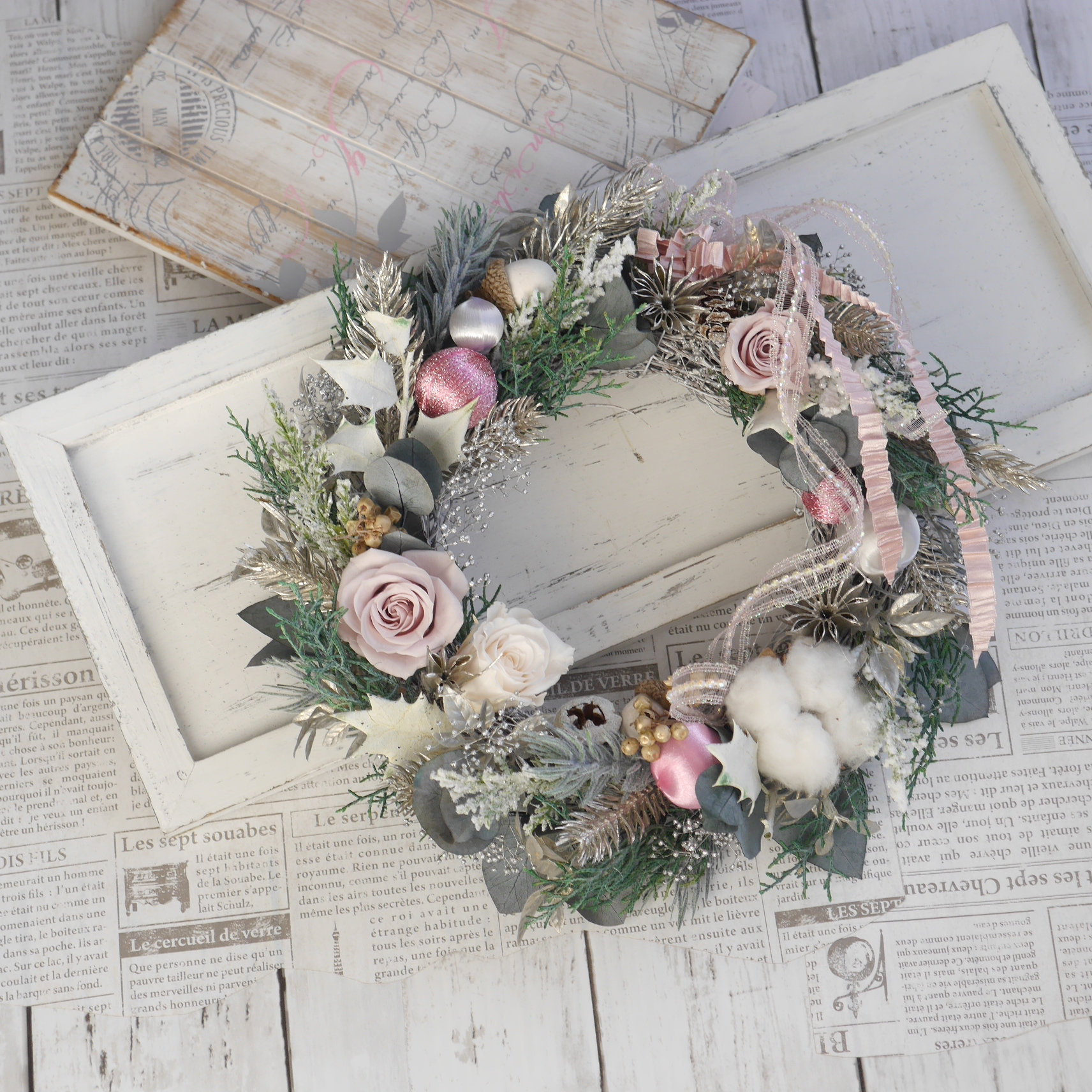 グレイッシュピンクのクリスマスリース Iichi ハンドメイド クラフト作品 手仕事品の通販