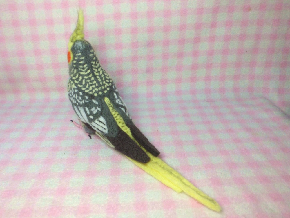 リアルサイズ オカメインコ パール 羽色変更可能 羊毛フェルト 羊毛インコ 羊毛ぬいぐるみ 受注製作 Iichi ハンドメイド クラフト作品 手仕事品の通販