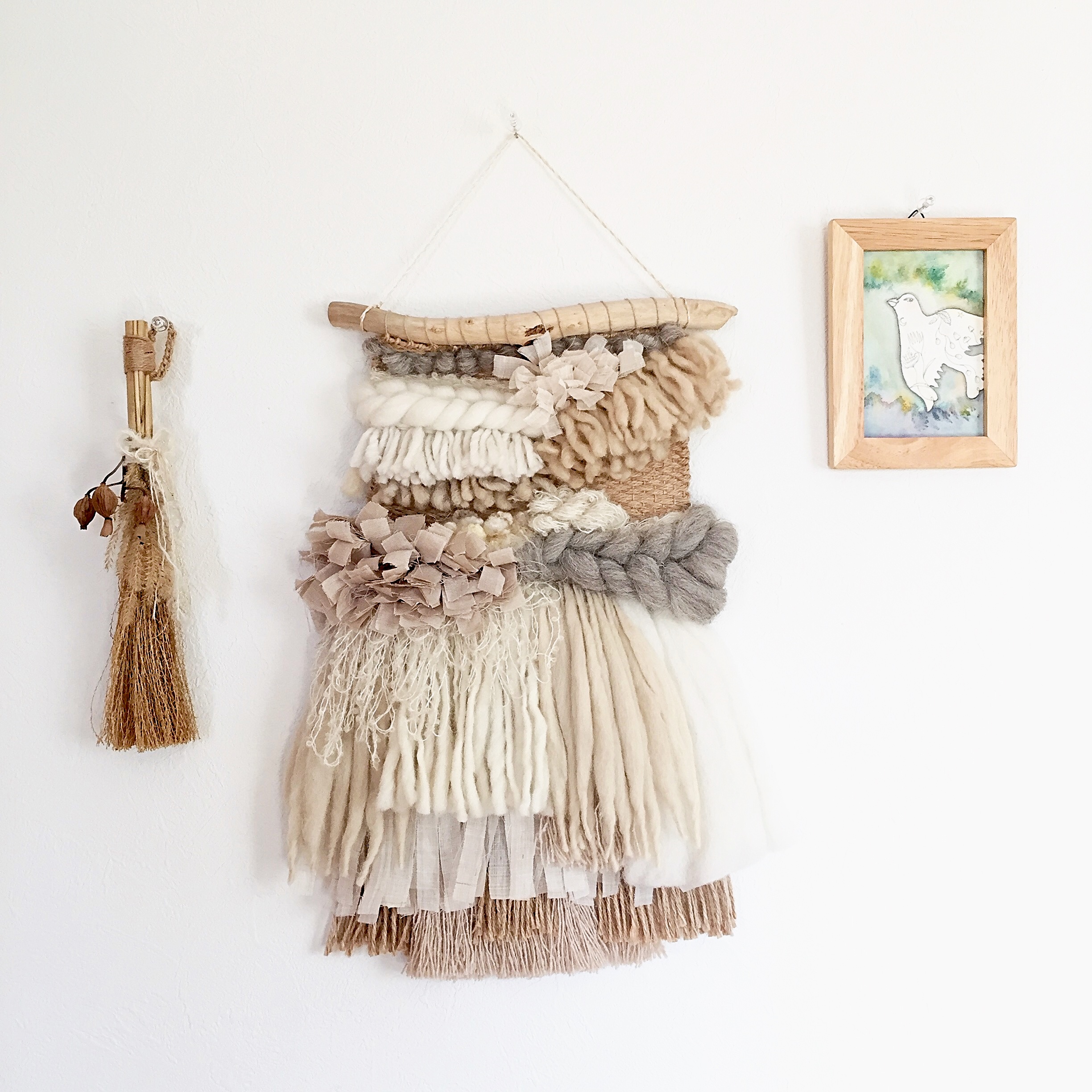 60%OFF!】 ハンドメイド 羊のタペストリー musharakaventures.com