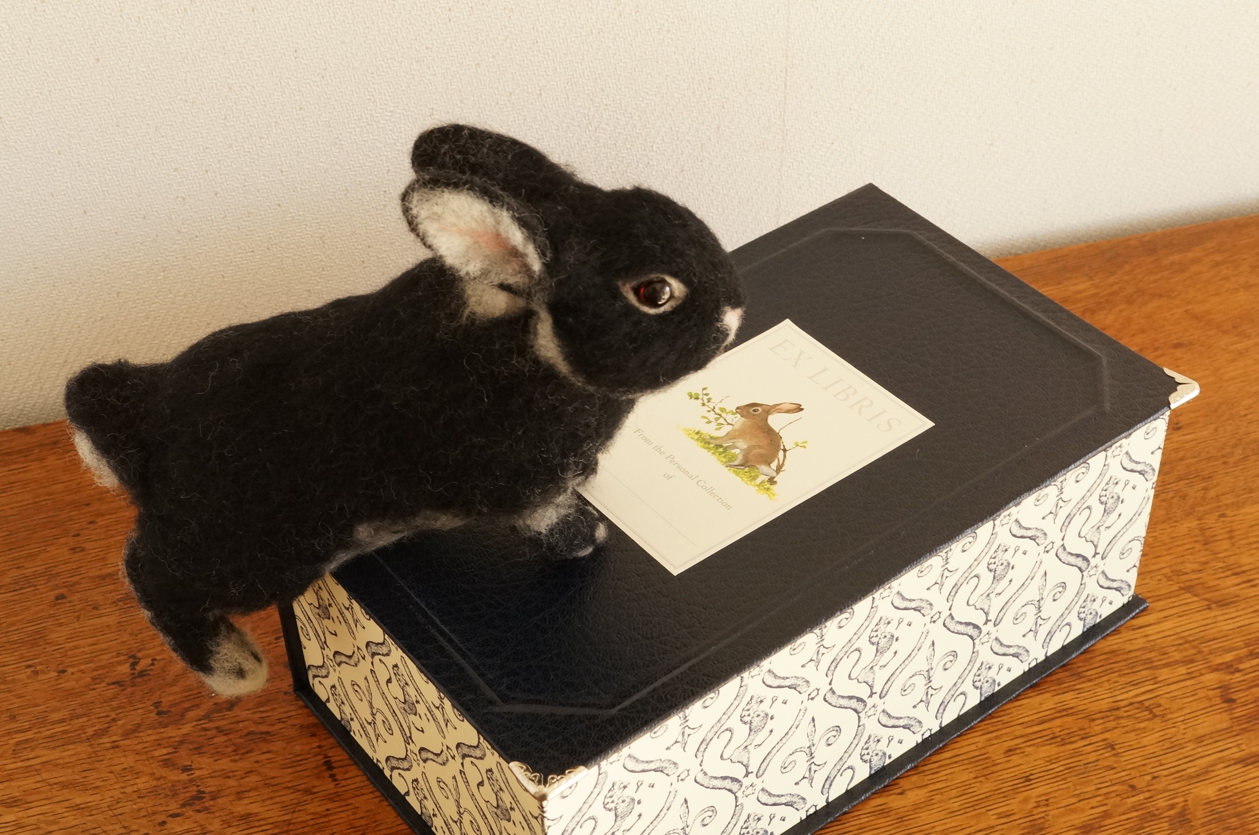 箱入り黒うさぎ Iichi ハンドメイド クラフト作品 手仕事品の通販 箱入り黒うさぎ Iichi ハンドメイド クラフト作品 手仕事品の通販