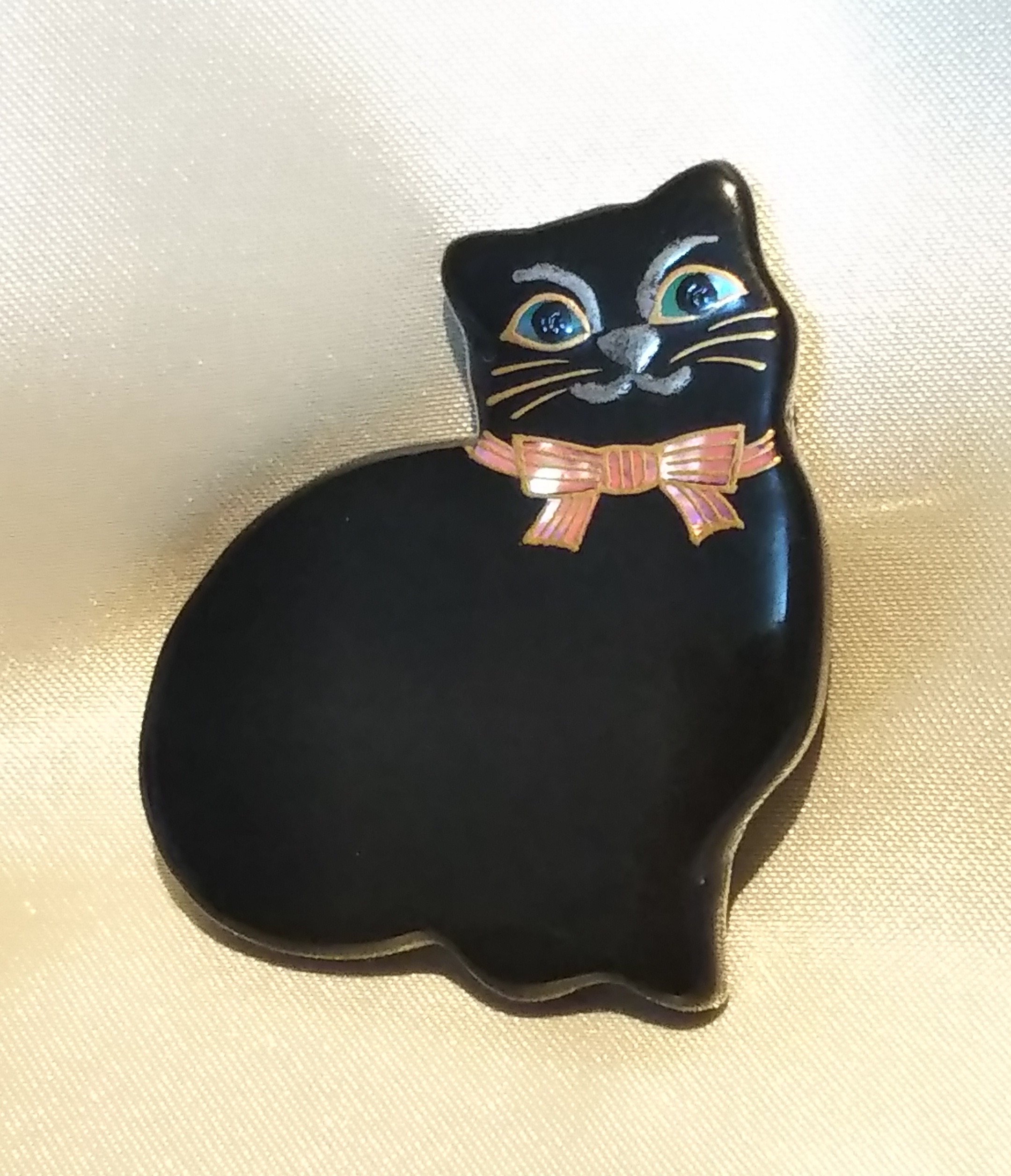 蒔絵ブローチ 黒猫 Iichi ハンドメイド クラフト作品 手仕事品の通販