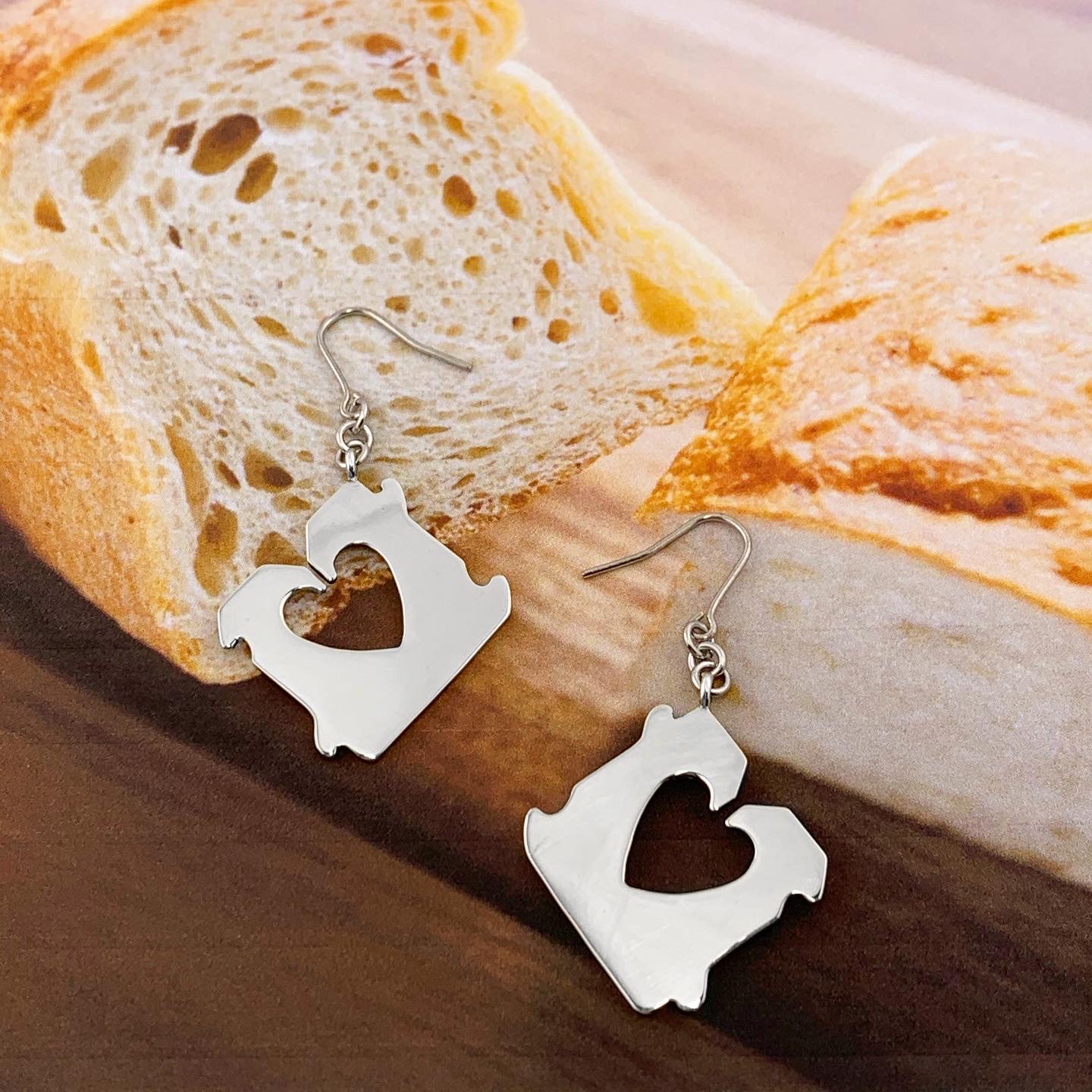 パンクロージャーのピアス イヤリング Iichi ハンドメイド クラフト作品 手仕事品の通販