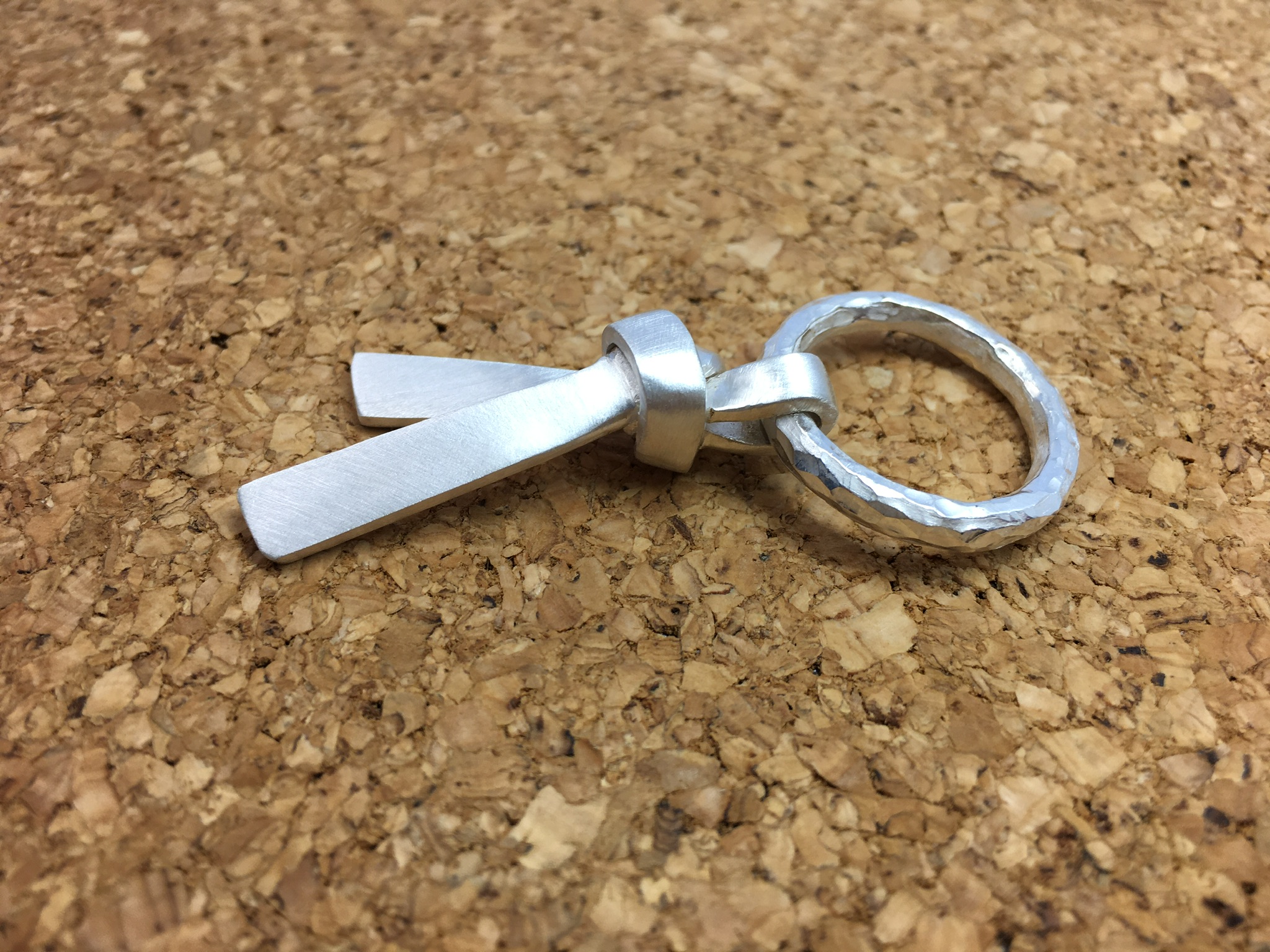 サングァーキーホルダー 純銀結び Iichi ハンドメイド クラフト作品 手仕事品の通販