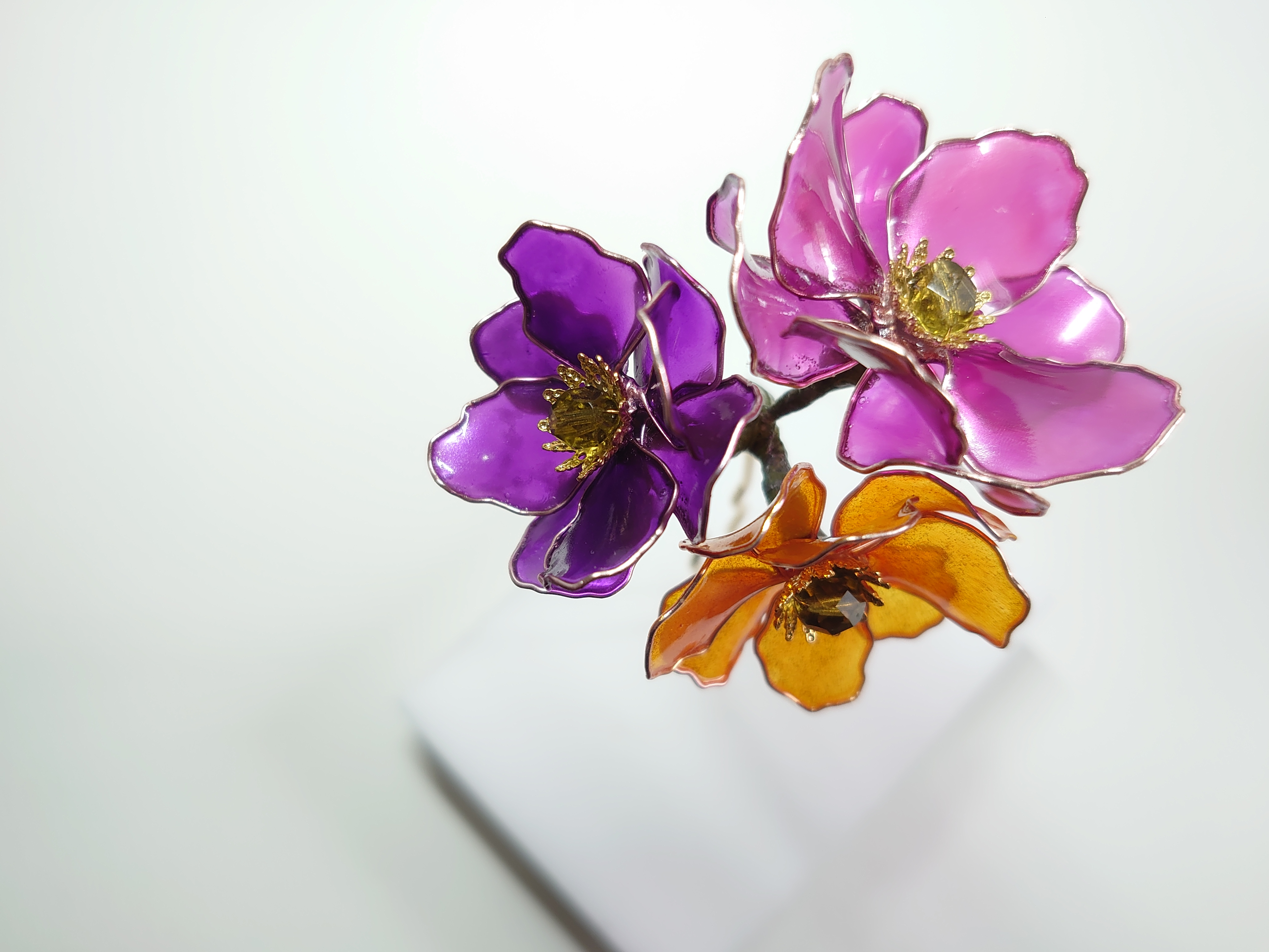 アネモネの髪飾り 紅紫 Iichi ハンドメイド クラフト作品 手仕事品の通販