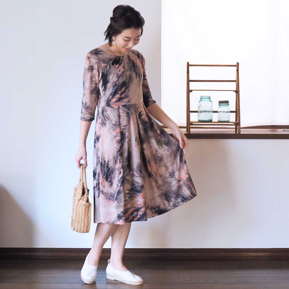 Xs Ll受注制作 アーミッシュ風シンプルワンピース ボヘミアン柄 薄手生地 Iichi ハンドメイド クラフト作品 手仕事品の通販