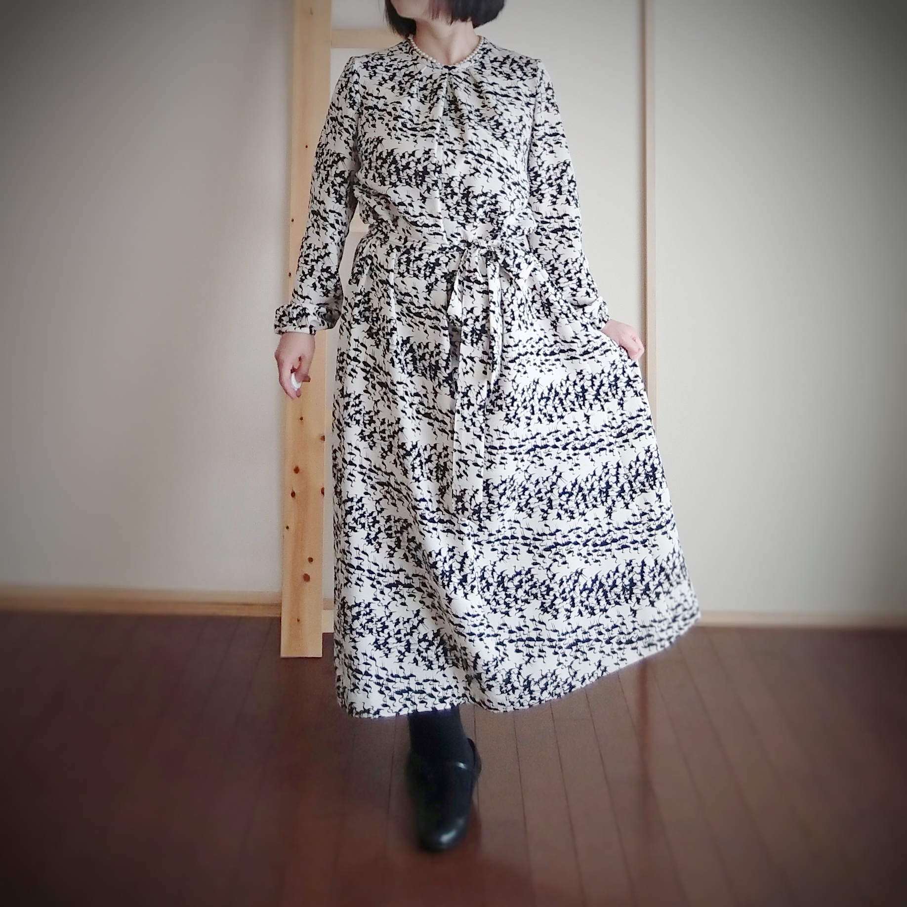 特別な日のワンピース つる柄 絹 着物リメイク １点もの Iichi ハンドメイド クラフト作品 手仕事品の通販