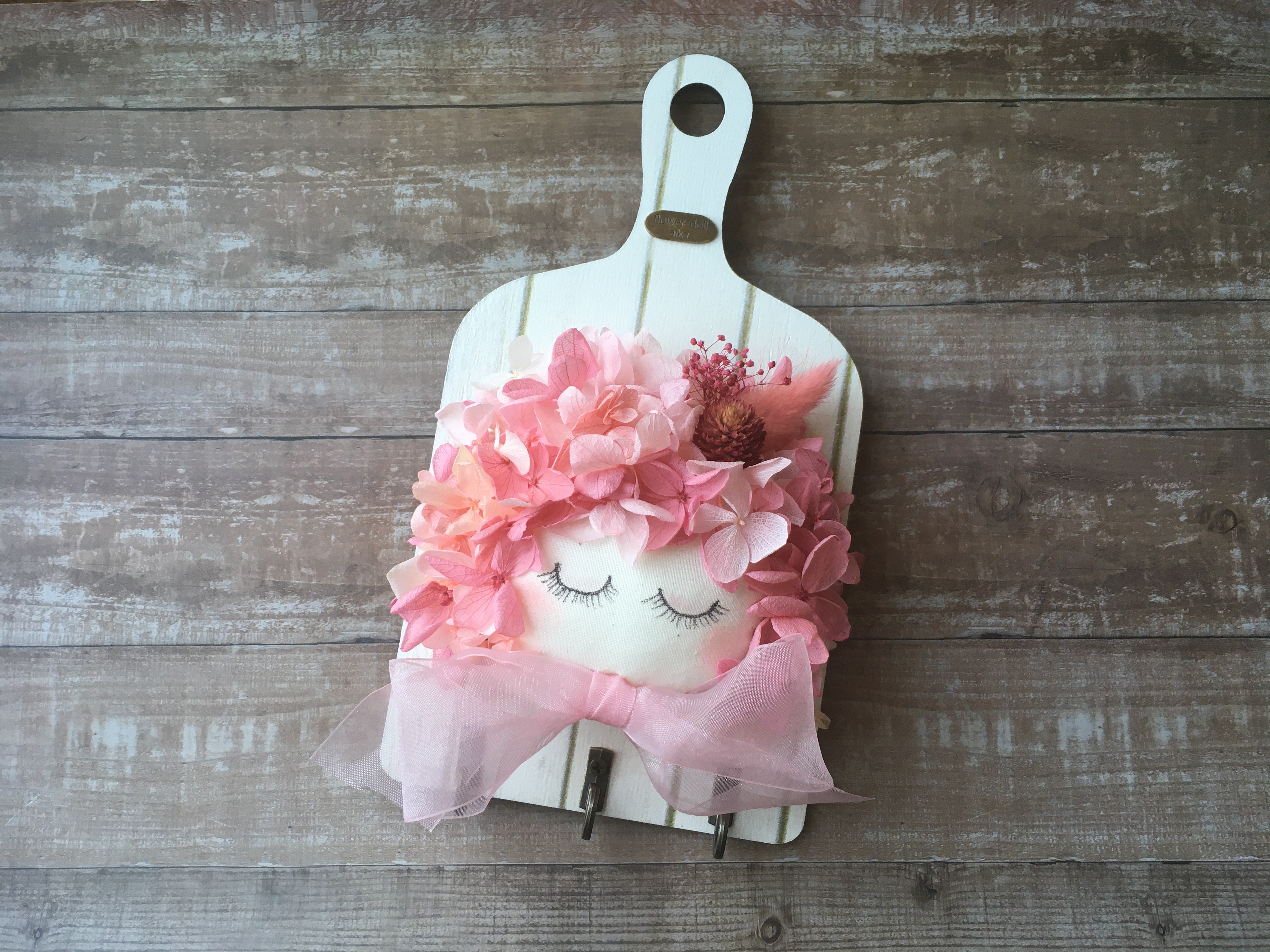 フラワードール愛花 フック付き壁かけ Iichi ハンドメイド クラフト作品 手仕事品の通販