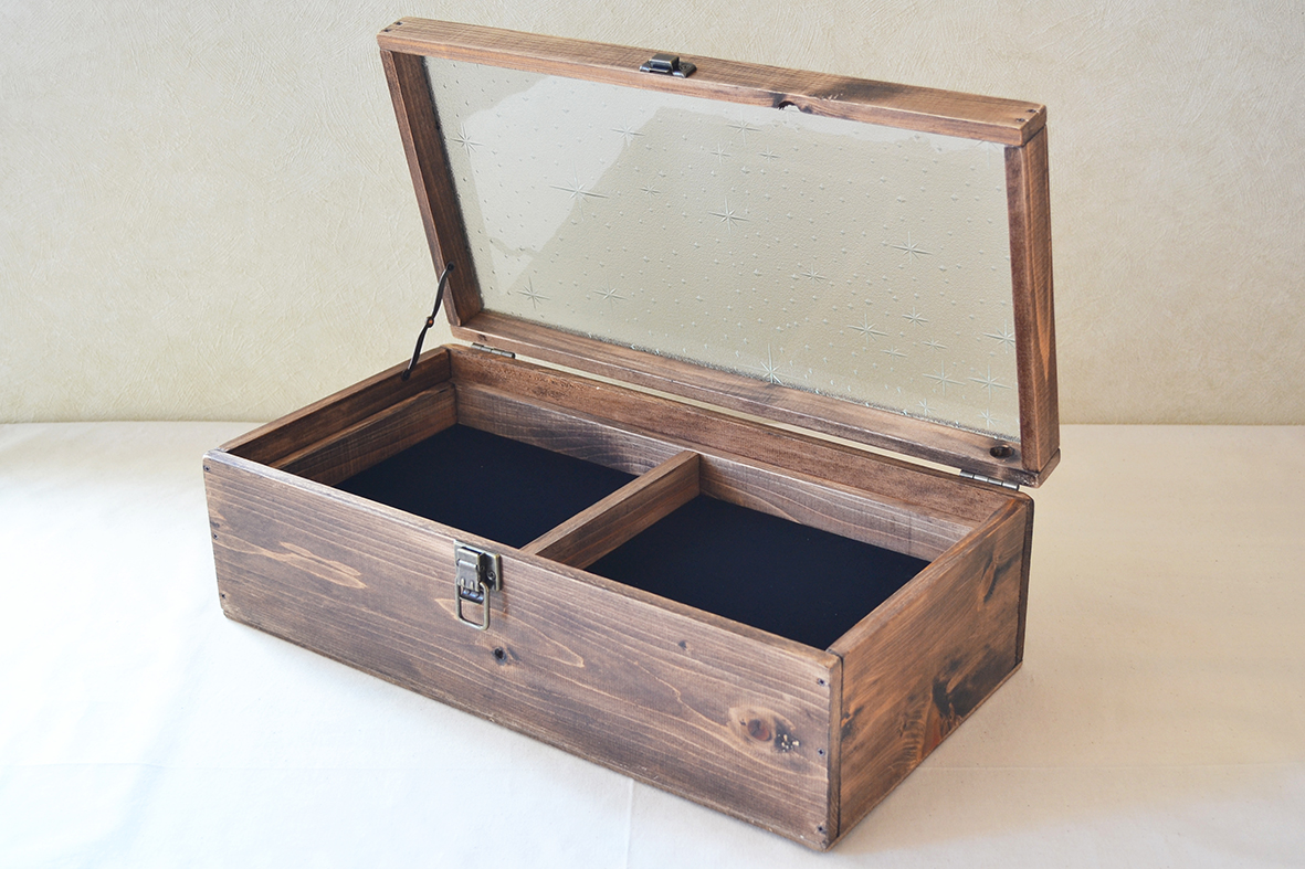 0310 木製マスクケース トレイ付き二段収納 国産ひのきとレトロガラスの特大ケース ダークチョコ色 銀河 Iichi ハンドメイド クラフト 作品 手仕事品の通販