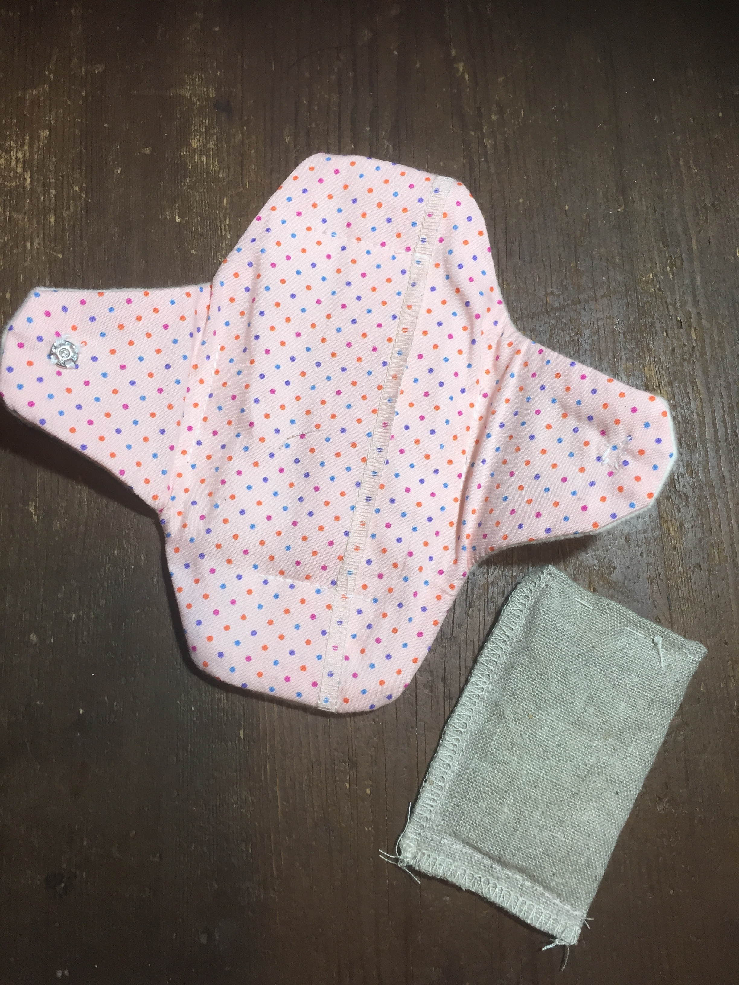 子宮を温める布ナプキン ピンク水玉 Iichi ハンドメイド クラフト作品 手仕事品の通販