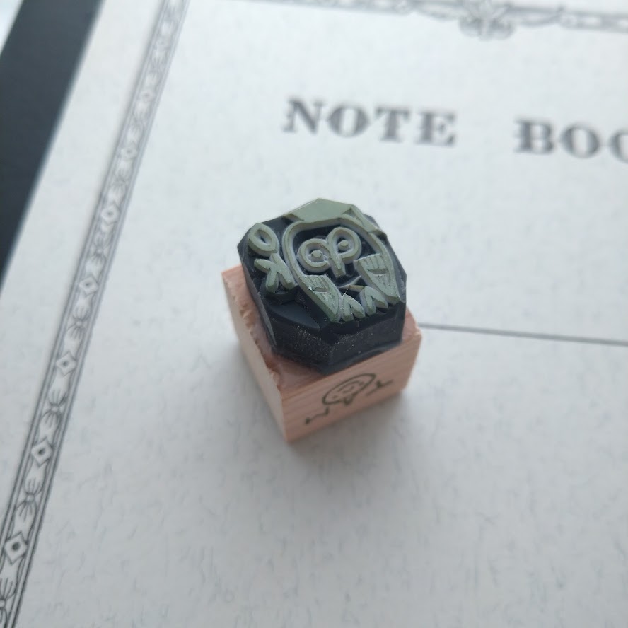 消しゴムはんこ 小さいサイズ Ok フクロウ Iichi ハンドメイド クラフト作品 手仕事品の通販