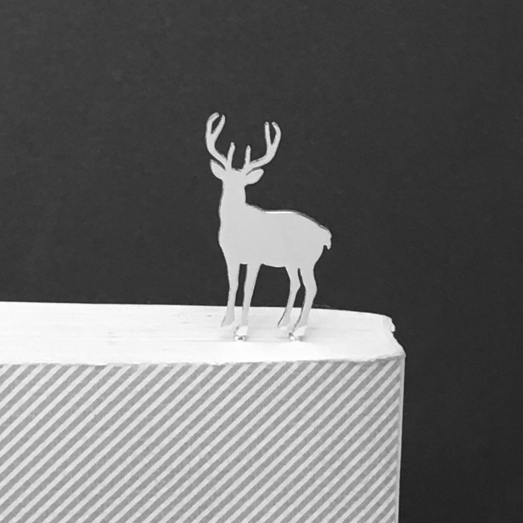 Deer 1 Bookmark Oder Production 鹿 ブックマーク しおり Iichi ハンドメイド クラフト作品 手仕事品の通販