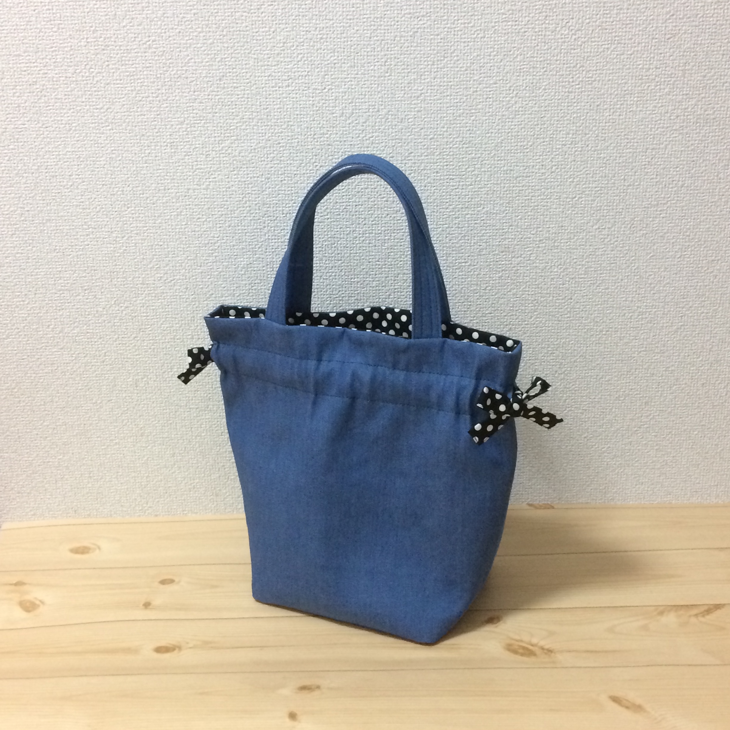 カジュアルコーデ リボン巾着バッグ ブルーデニム 水玉 M 278 Iichi ハンドメイド クラフト作品 手仕事品の通販