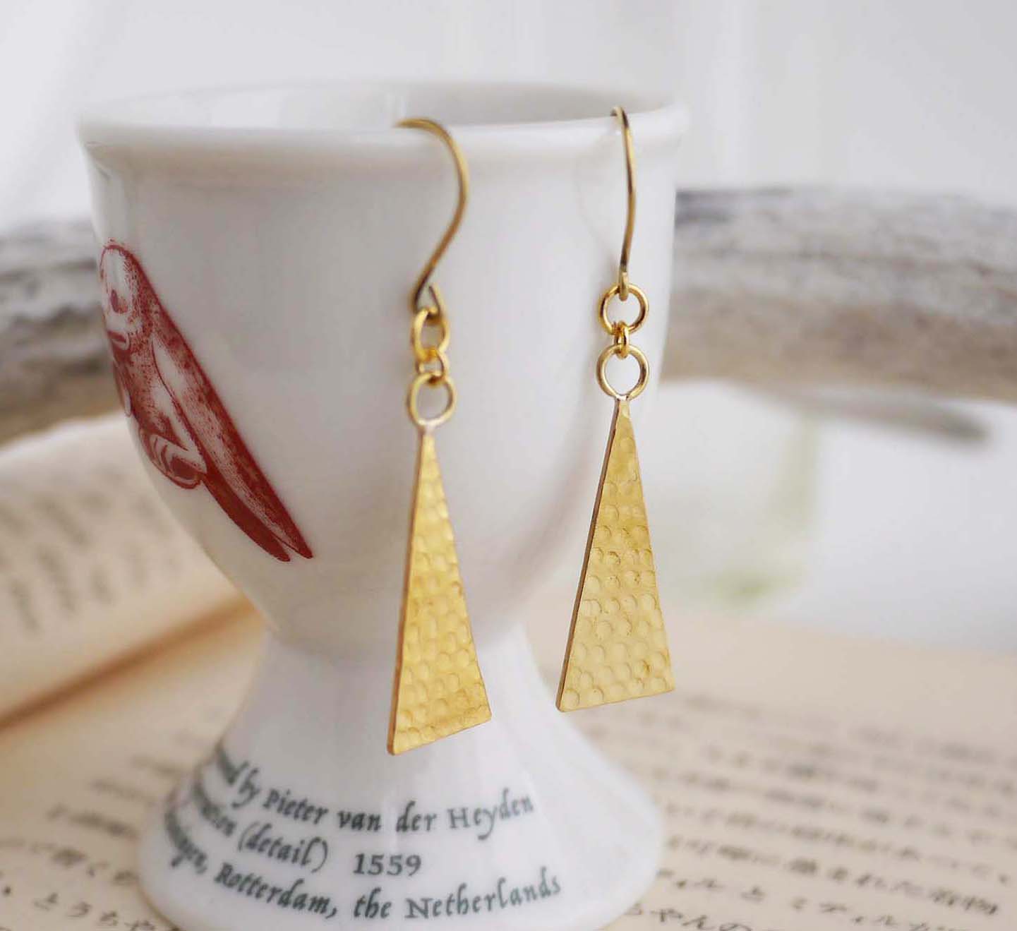 真鍮の三角プレートピアス イヤリング Iichi ハンドメイド クラフト作品 手仕事品の通販 真鍮の三角プレートピアス イヤリング Iichi ハンドメイド クラフト作品 手仕事品の通販