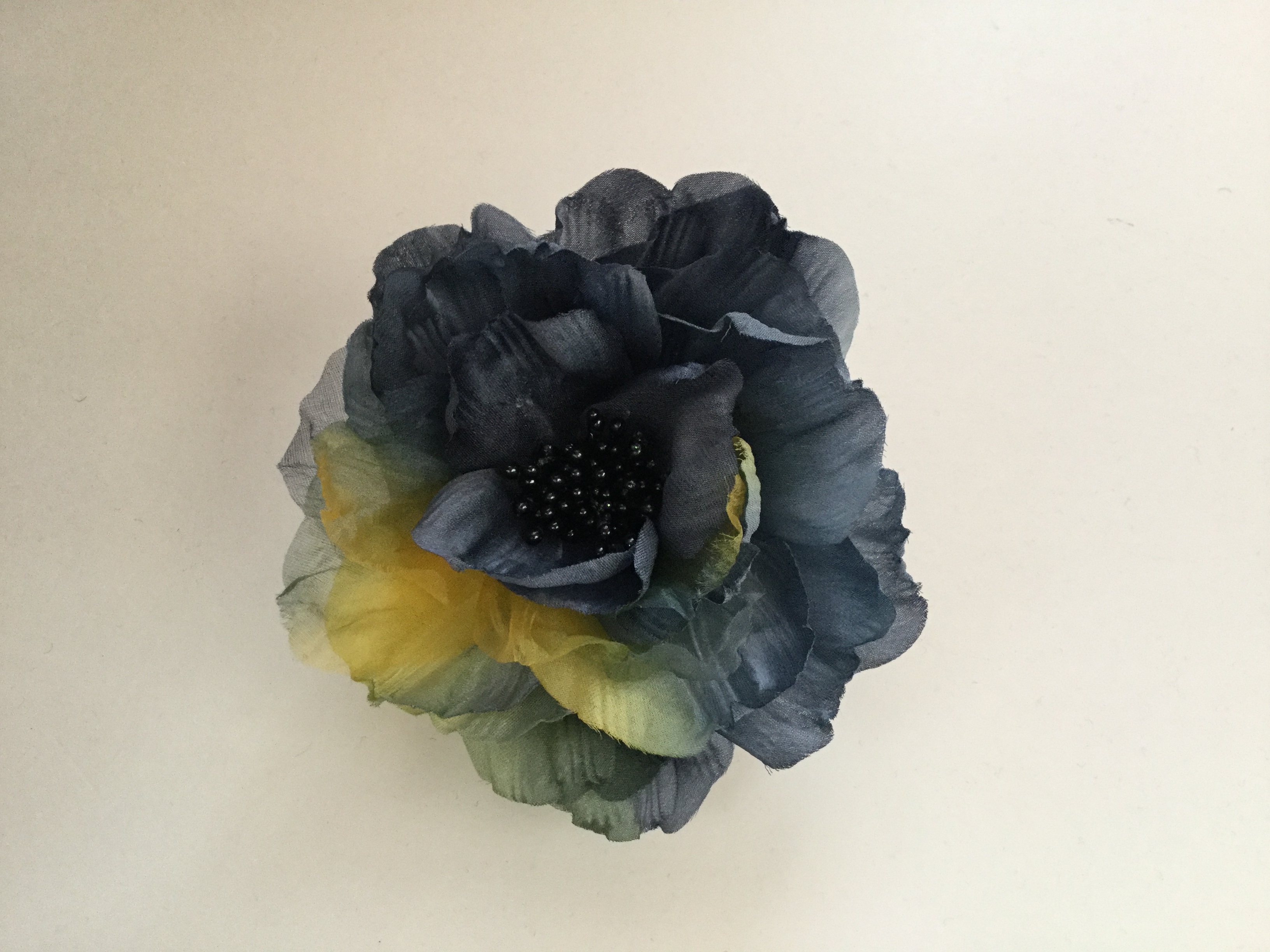 再販黒グレーグラデーションの薔薇 Iichi ハンドメイド クラフト作品 手仕事品の通販