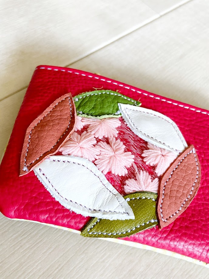 Sakura革小物 ポーチ 本革 レッド クロコ型押し ホワイトイエロー W さくら チュール Iichi ハンドメイド クラフト作品 手仕事品の通販