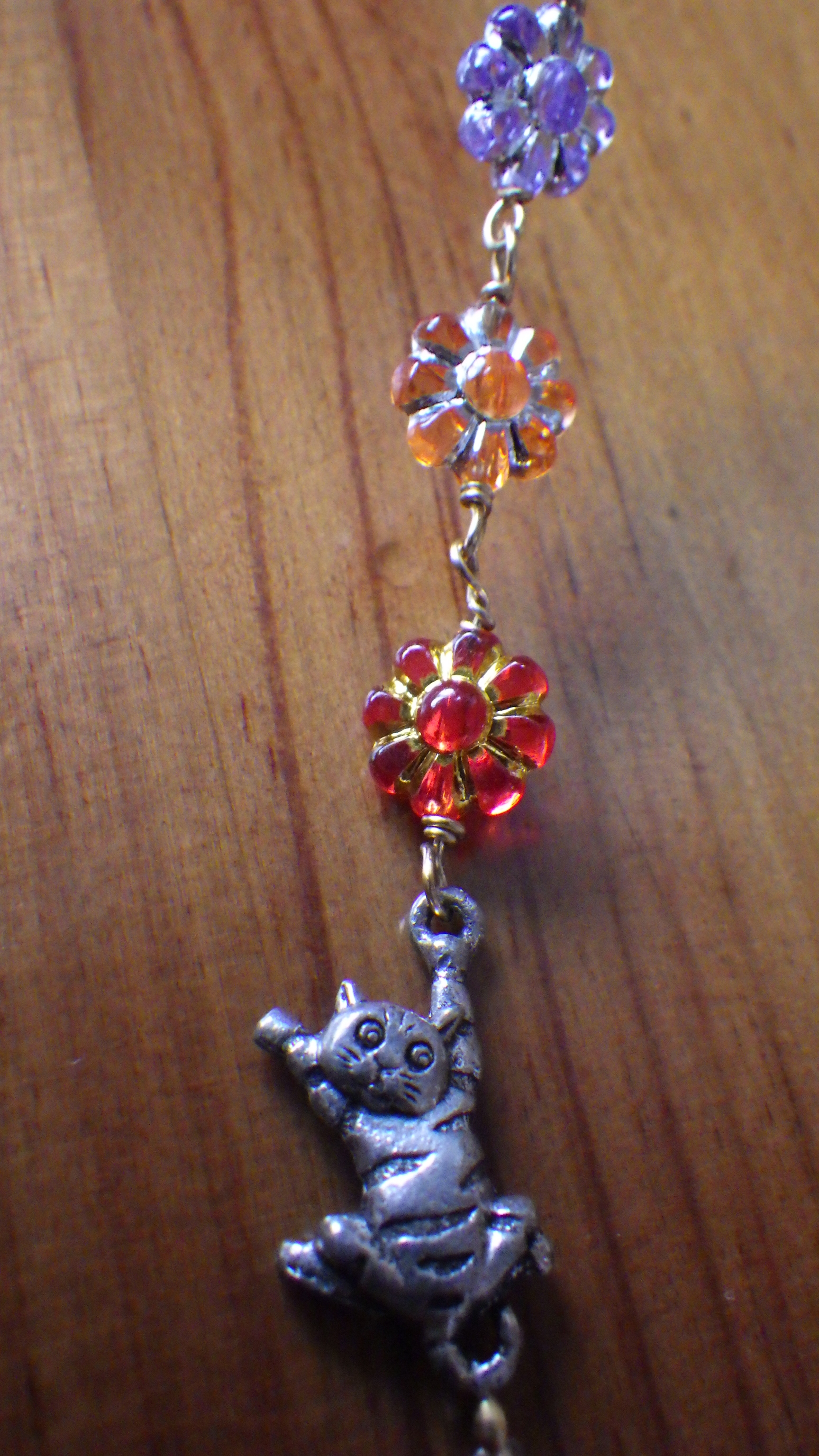 いたずら猫ちゃんのグラスコード メタルパーツ 2way Iichi ハンドメイド クラフト作品 手仕事品の通販