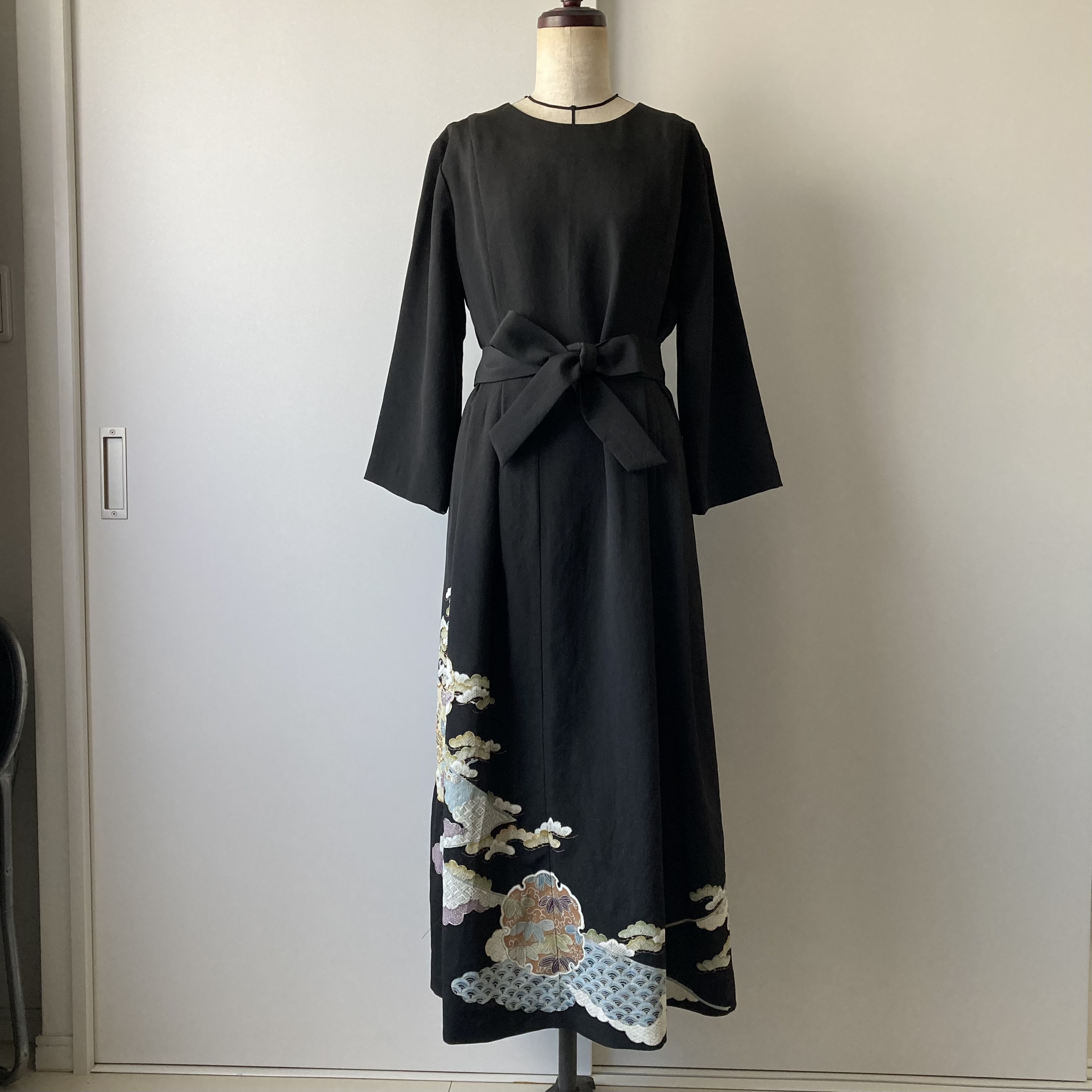 受注製作》留袖リメイクワンピース | iichi ハンドメイド・クラフト 