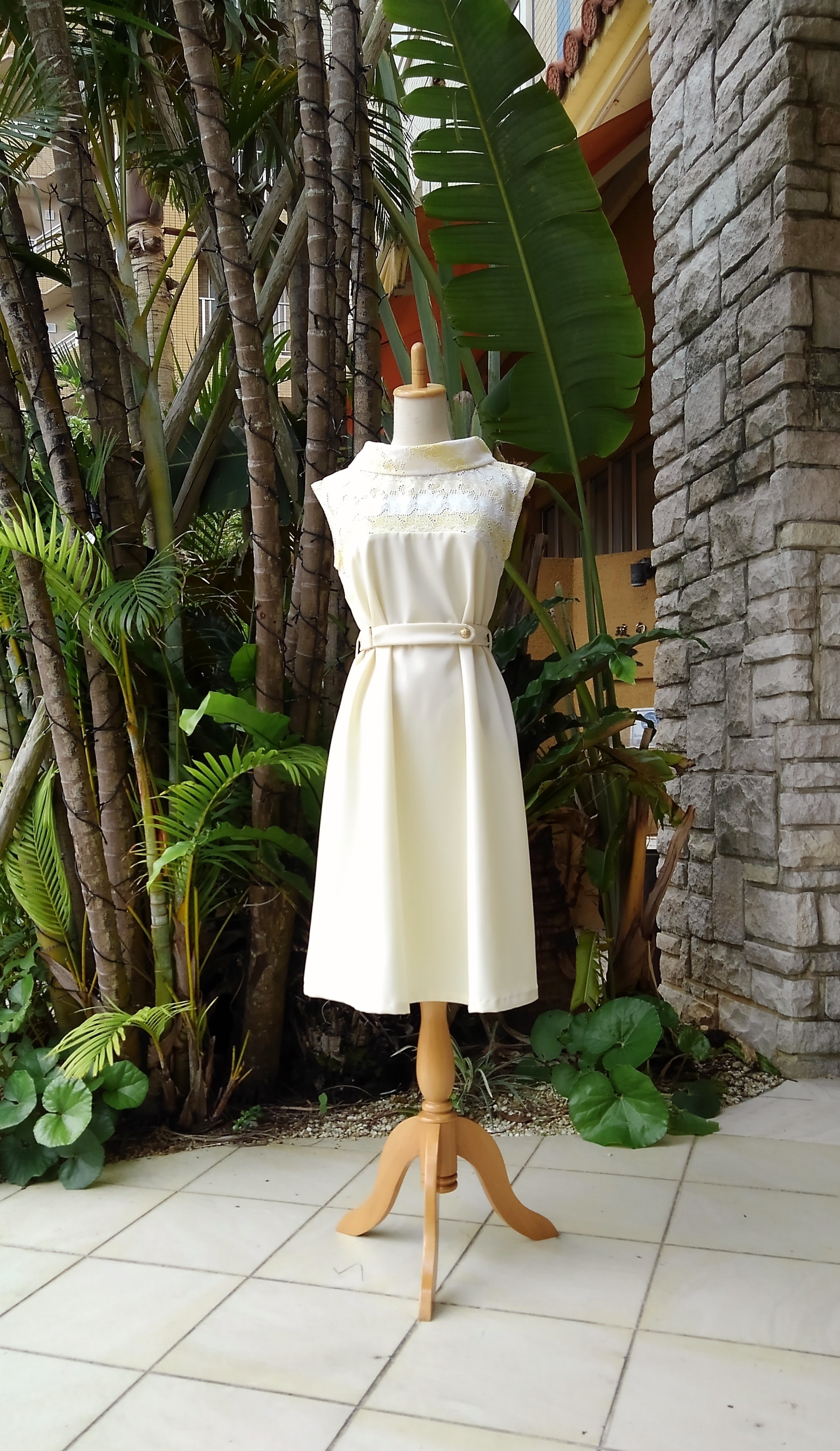 M クラシカルワンピース ロールカラー ボーダー刺繍 クリーム アイボリー Iichi ハンドメイド クラフト作品 手仕事品の通販