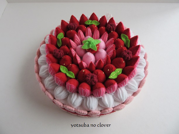 Sale 直径16 いちごとラズベリーのケーキ Iichi ハンドメイド クラフト作品 手仕事品の通販